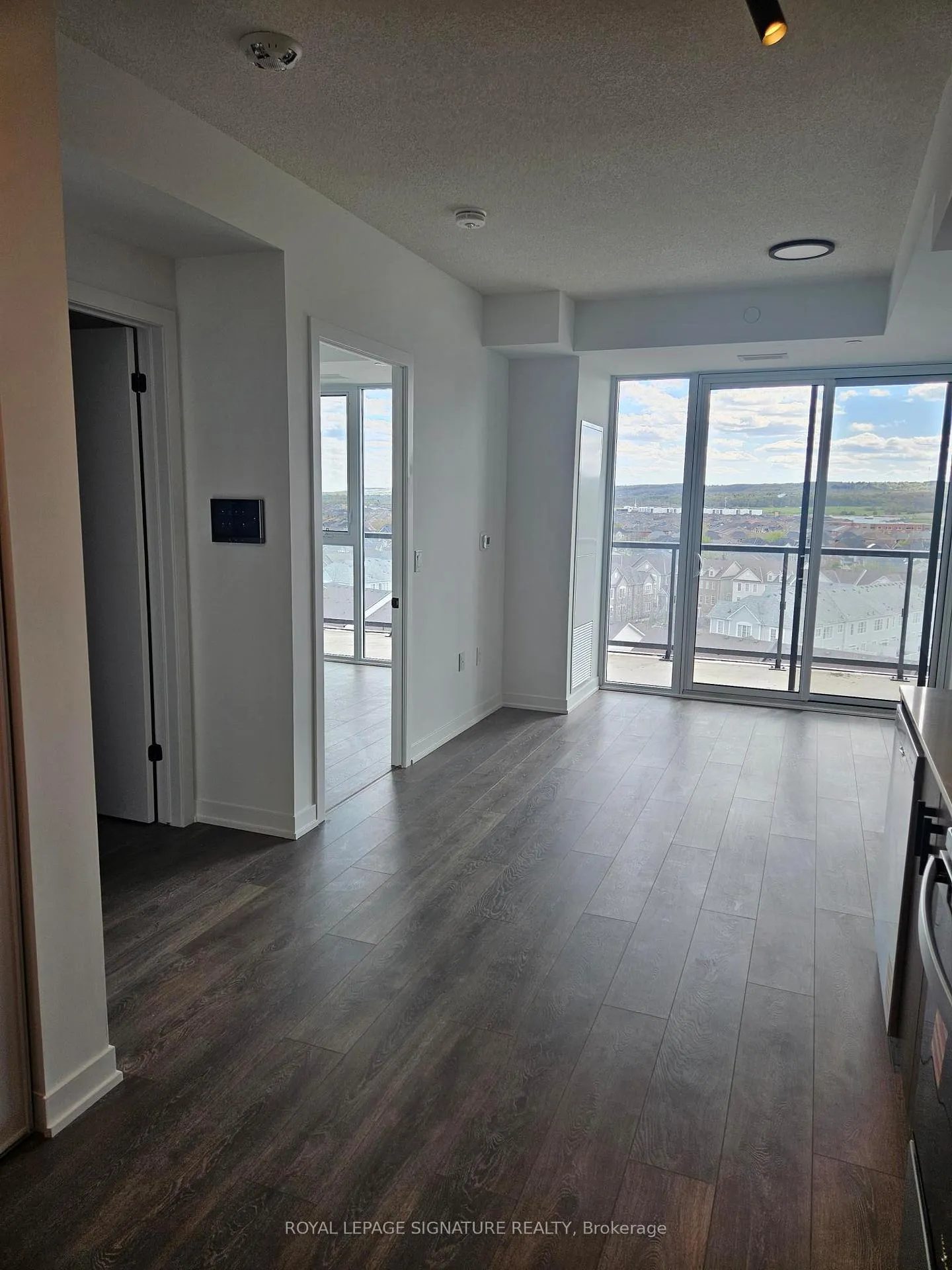 Photo 14 of Unit D804, 4878 Powers Common, Burlington, Alton — HOMEH
