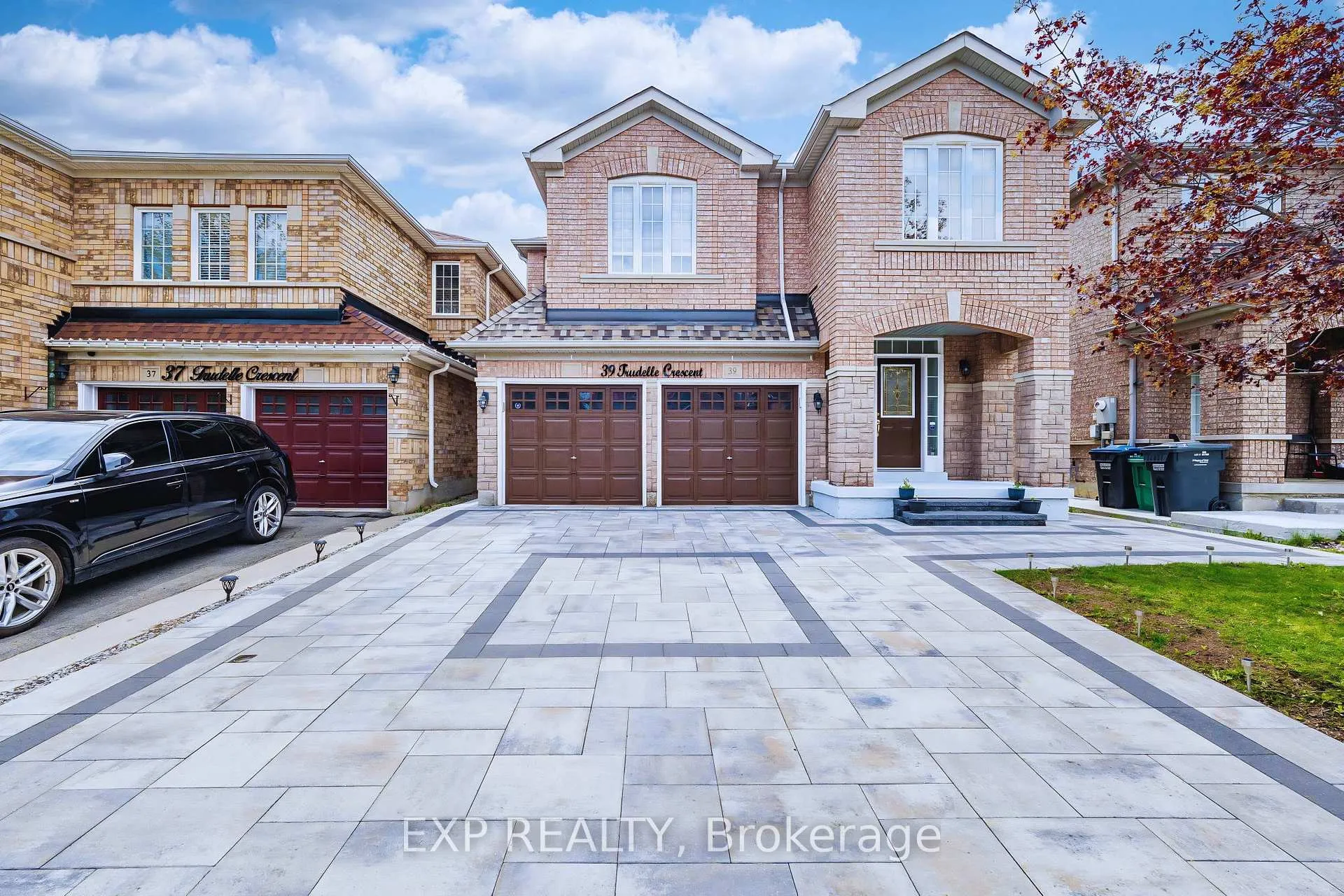 Photo 1 of 39 Trudelle Crescent, Brampton, Fletcher's Meadow — HOMEH