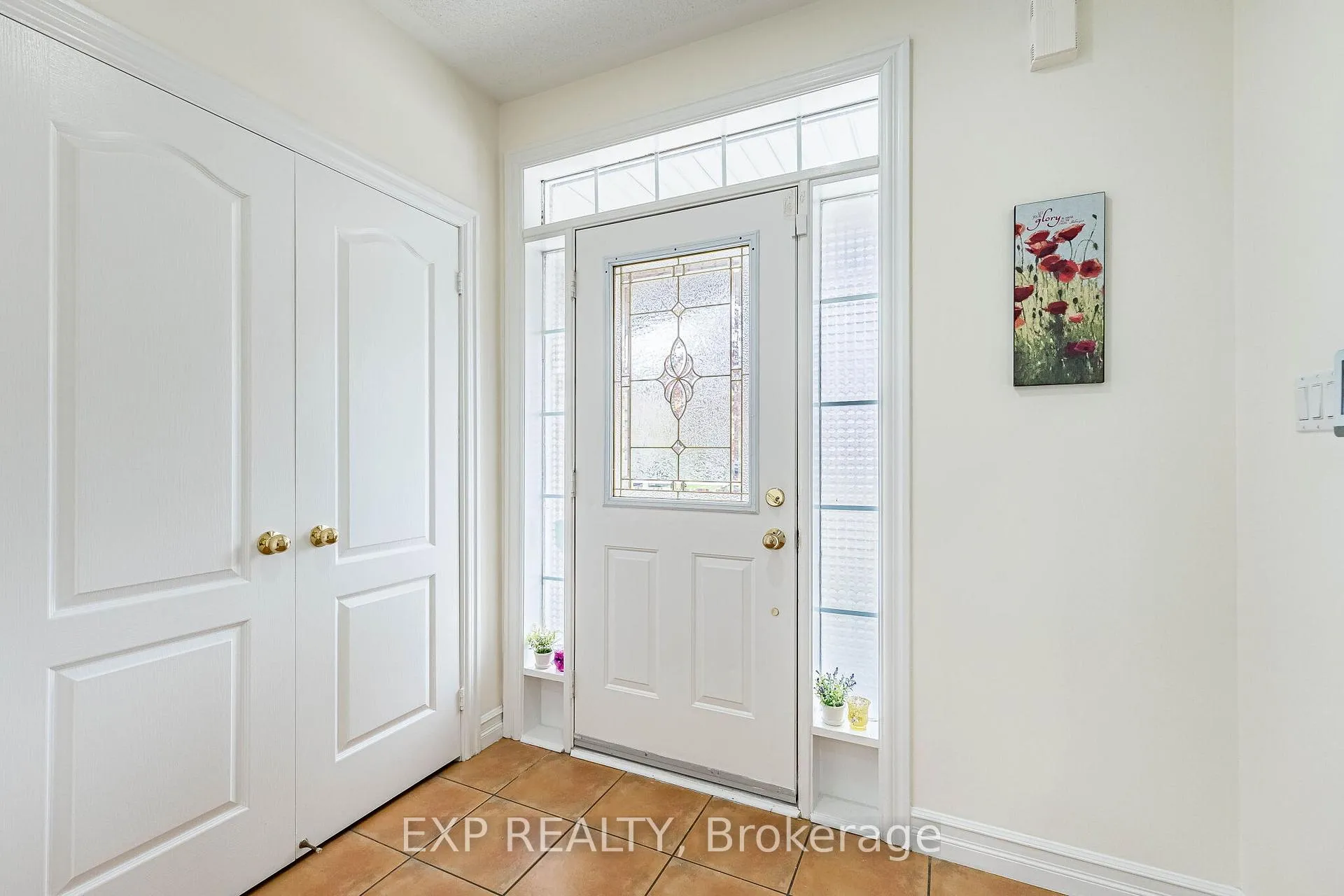 Photo 10 of 39 Trudelle Crescent, Brampton, Fletcher's Meadow — HOMEH