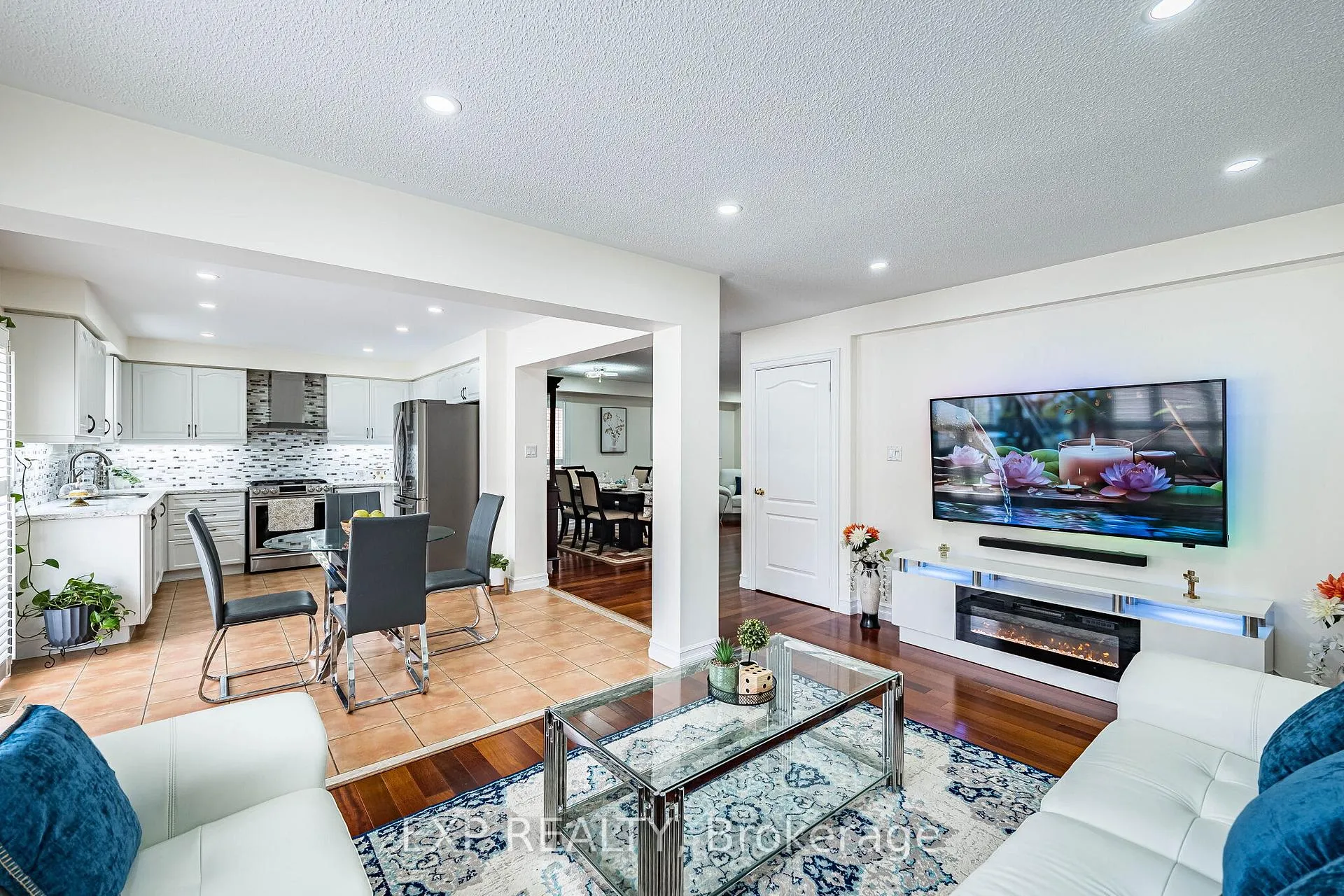 Photo 20 of 39 Trudelle Crescent, Brampton, Fletcher's Meadow — HOMEH