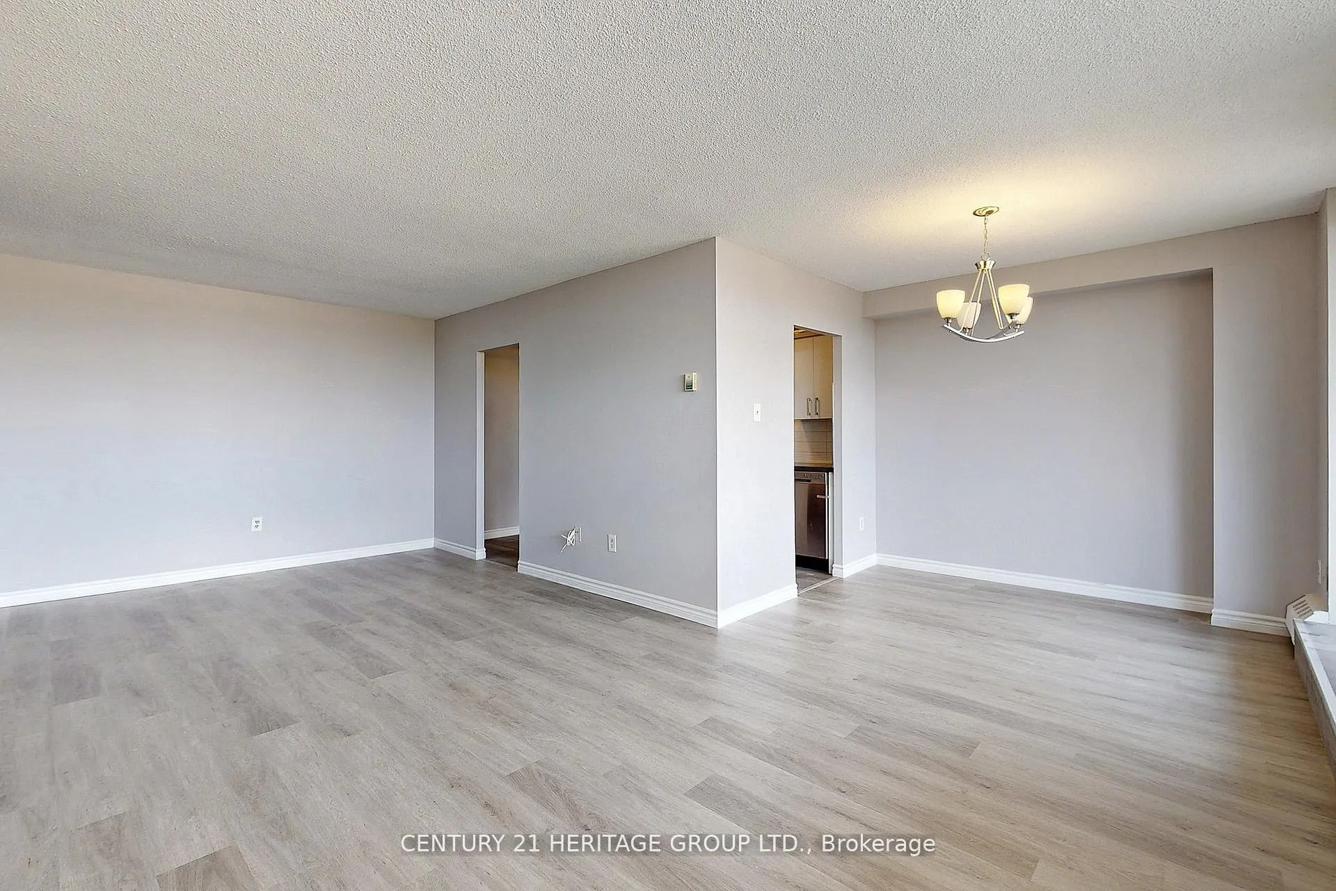 Photo 9 of Unit 609, 180 Dudley Avenue, Markham, Thornhill — HOMEH