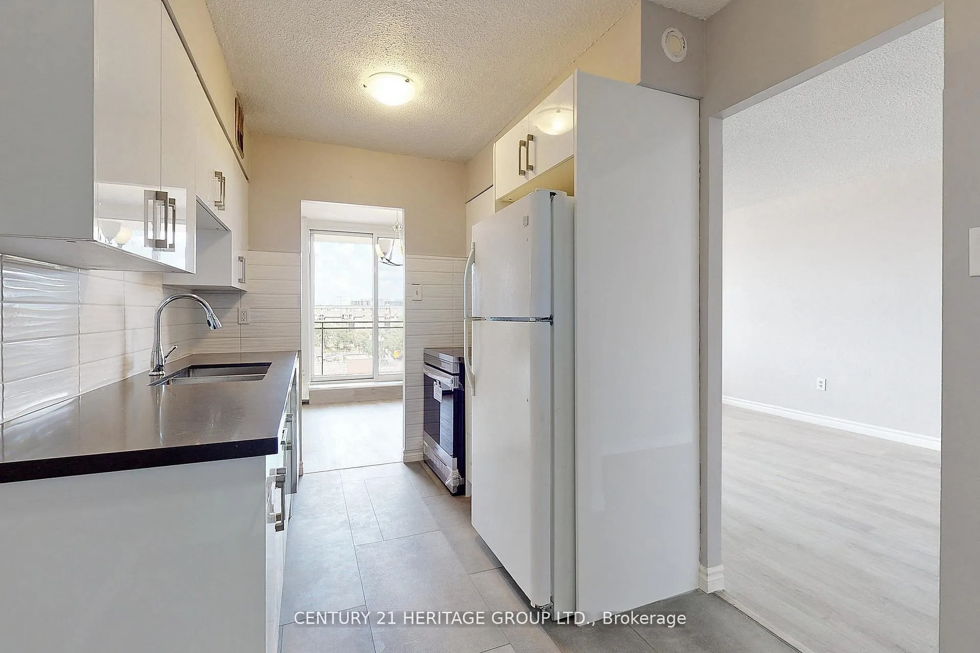 Photo 11 of Unit 609, 180 Dudley Avenue, Markham, Thornhill — HOMEH