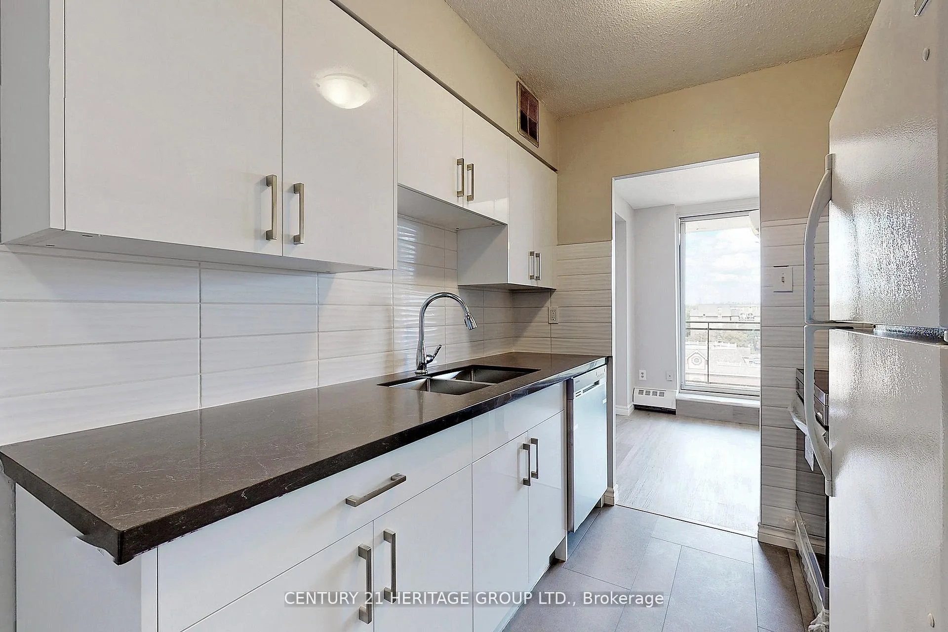 Photo 12 of Unit 609, 180 Dudley Avenue, Markham, Thornhill — HOMEH