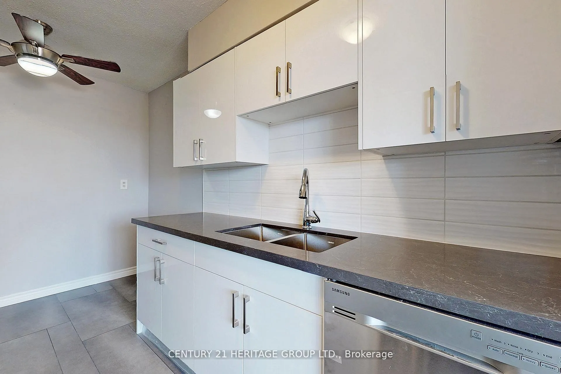 Photo 14 of Unit 609, 180 Dudley Avenue, Markham, Thornhill — HOMEH
