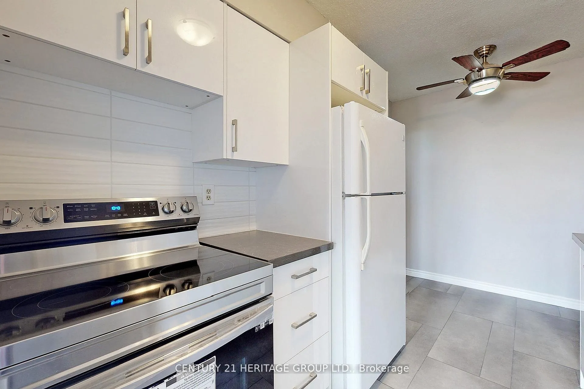 Photo 15 of Unit 609, 180 Dudley Avenue, Markham, Thornhill — HOMEH
