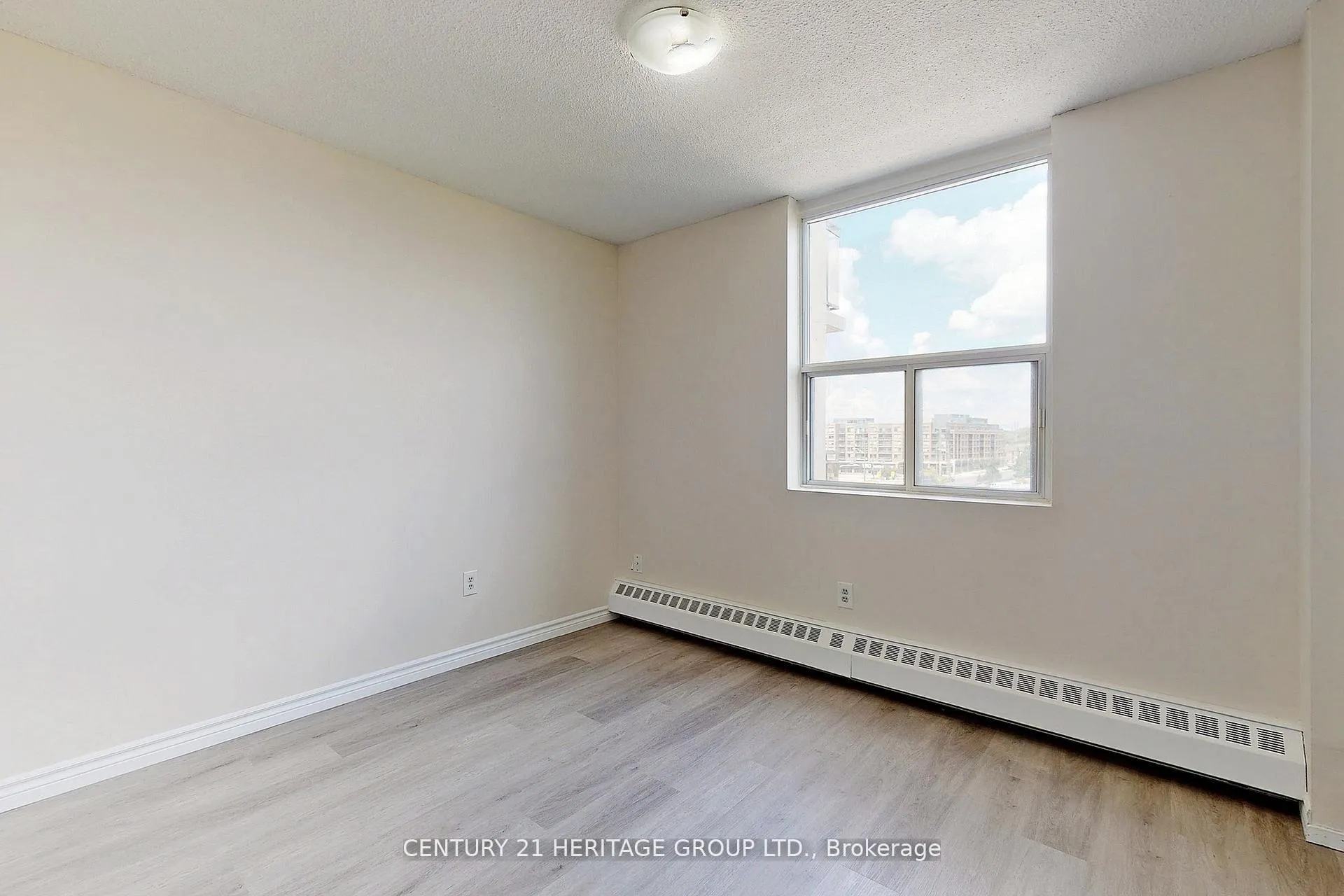Photo 18 of Unit 609, 180 Dudley Avenue, Markham, Thornhill — HOMEH