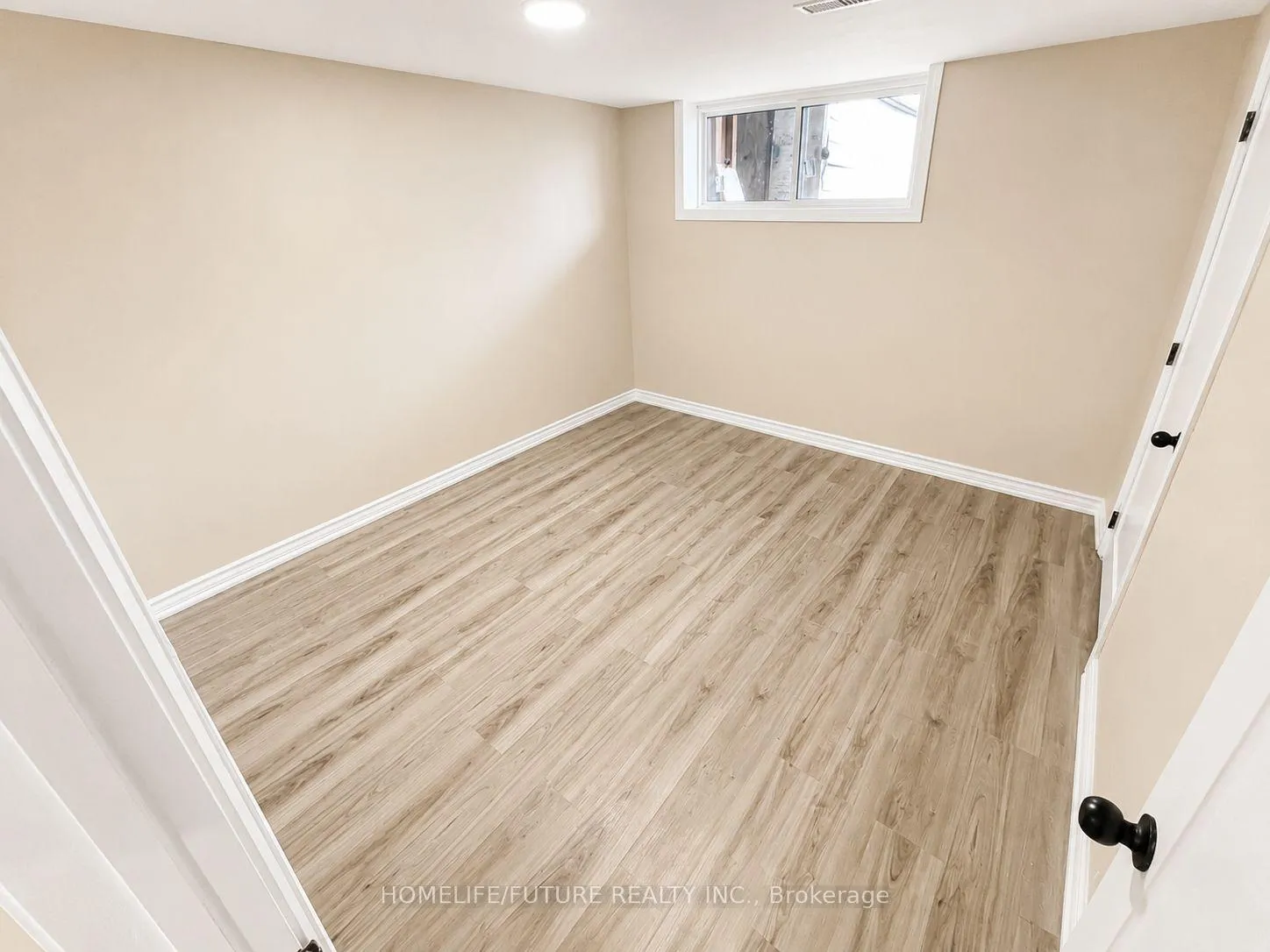 Photo 3 of 1027 Danforth Road, Scarborough, Kennedy Park — HOMEH