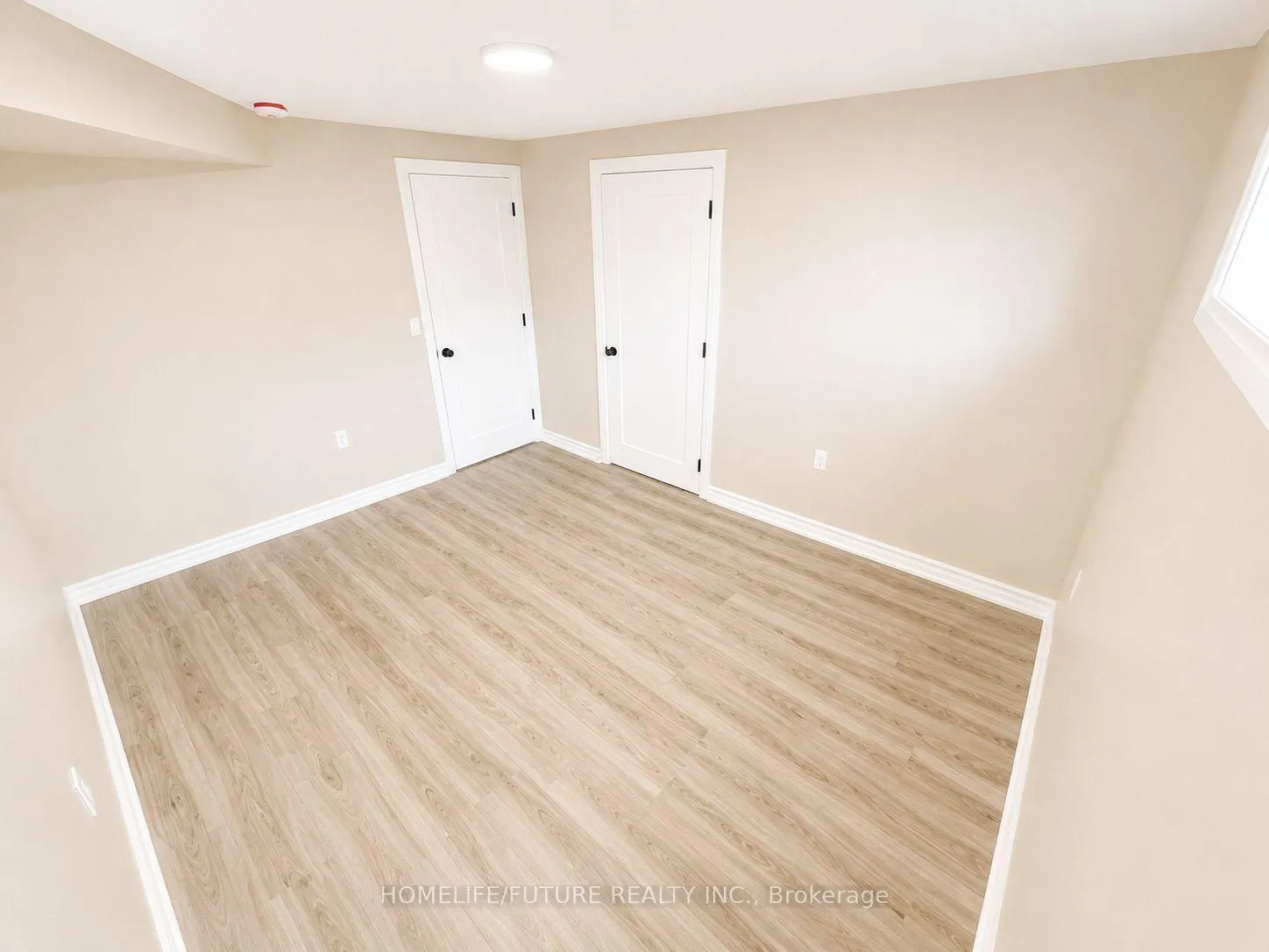 Photo 6 of 1027 Danforth Road, Scarborough, Kennedy Park — HOMEH