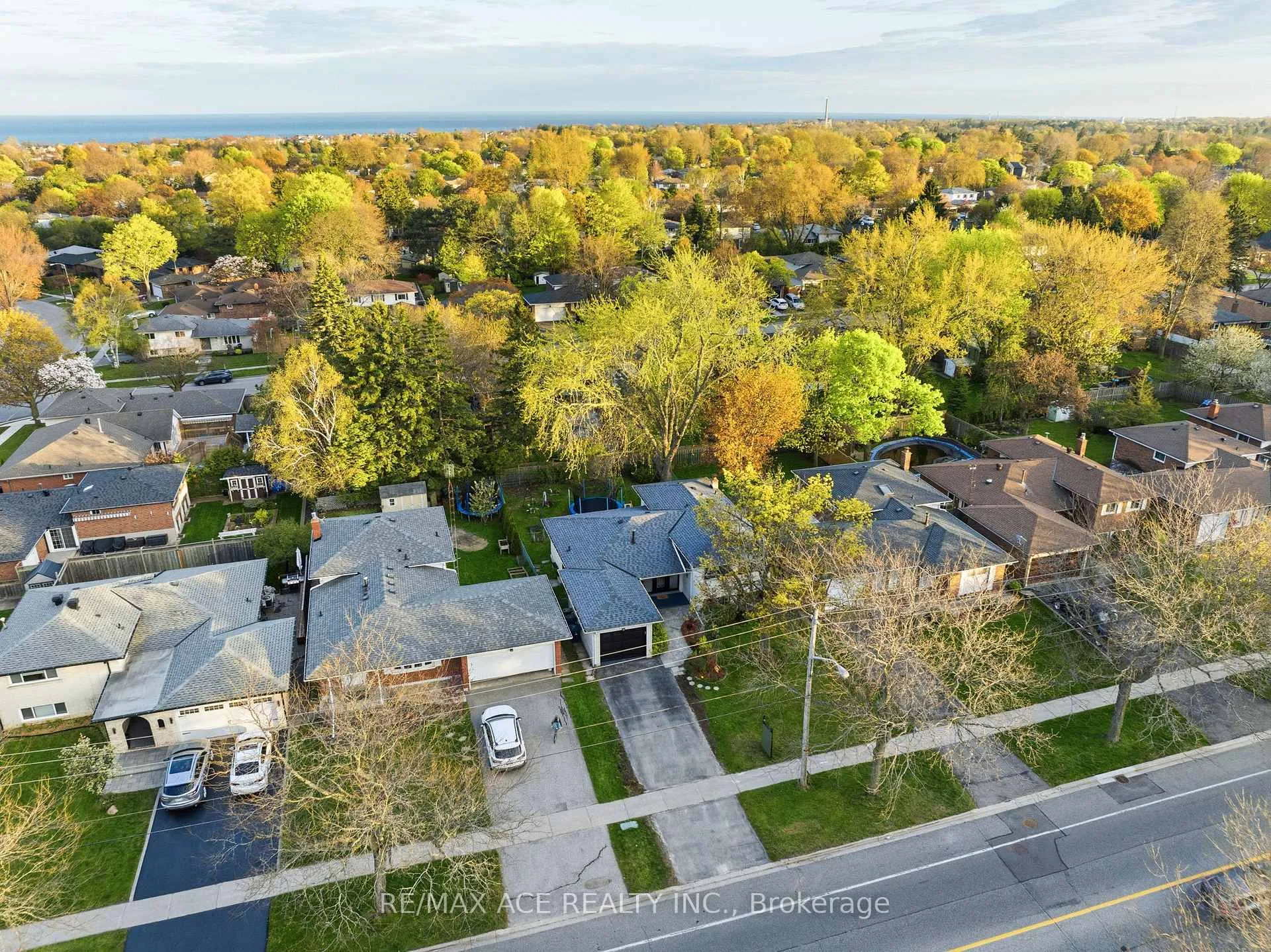 Photo 1 of 399 Lawson Road, Scarborough, Centennial Scarborough — HOMEH