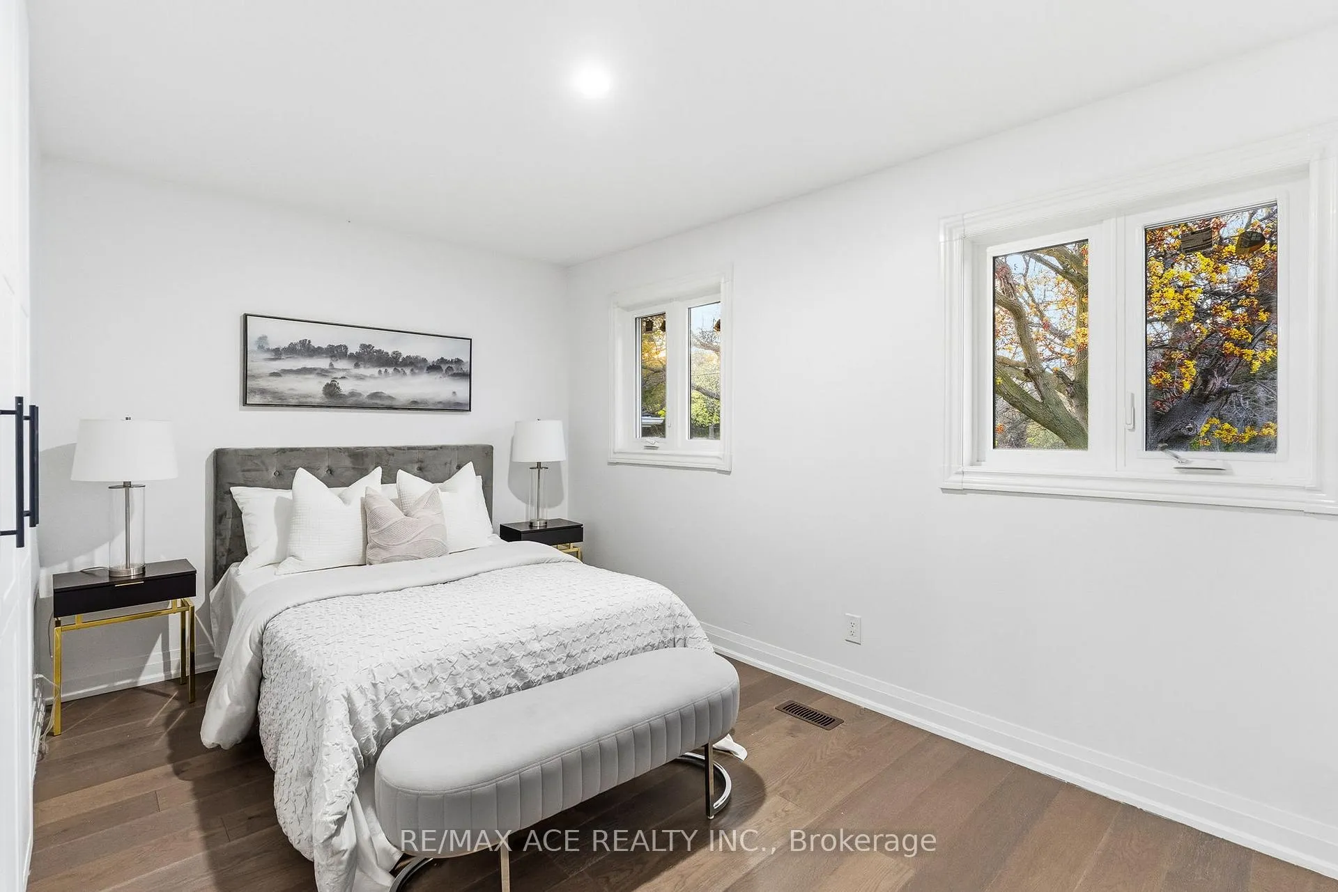 Photo 17 of 399 Lawson Road, Scarborough, Centennial Scarborough — HOMEH