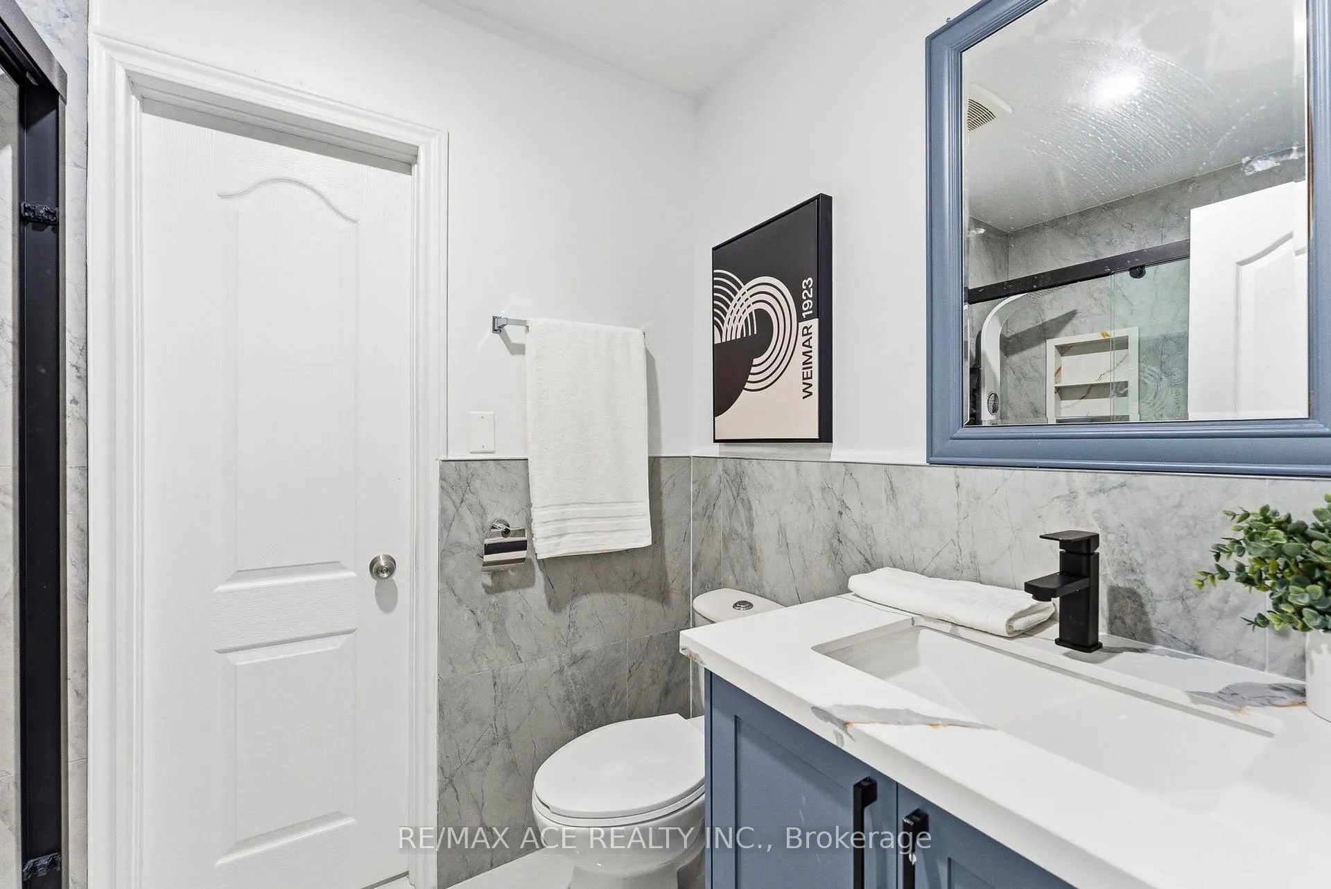 Photo 21 of 399 Lawson Road, Scarborough, Centennial Scarborough — HOMEH
