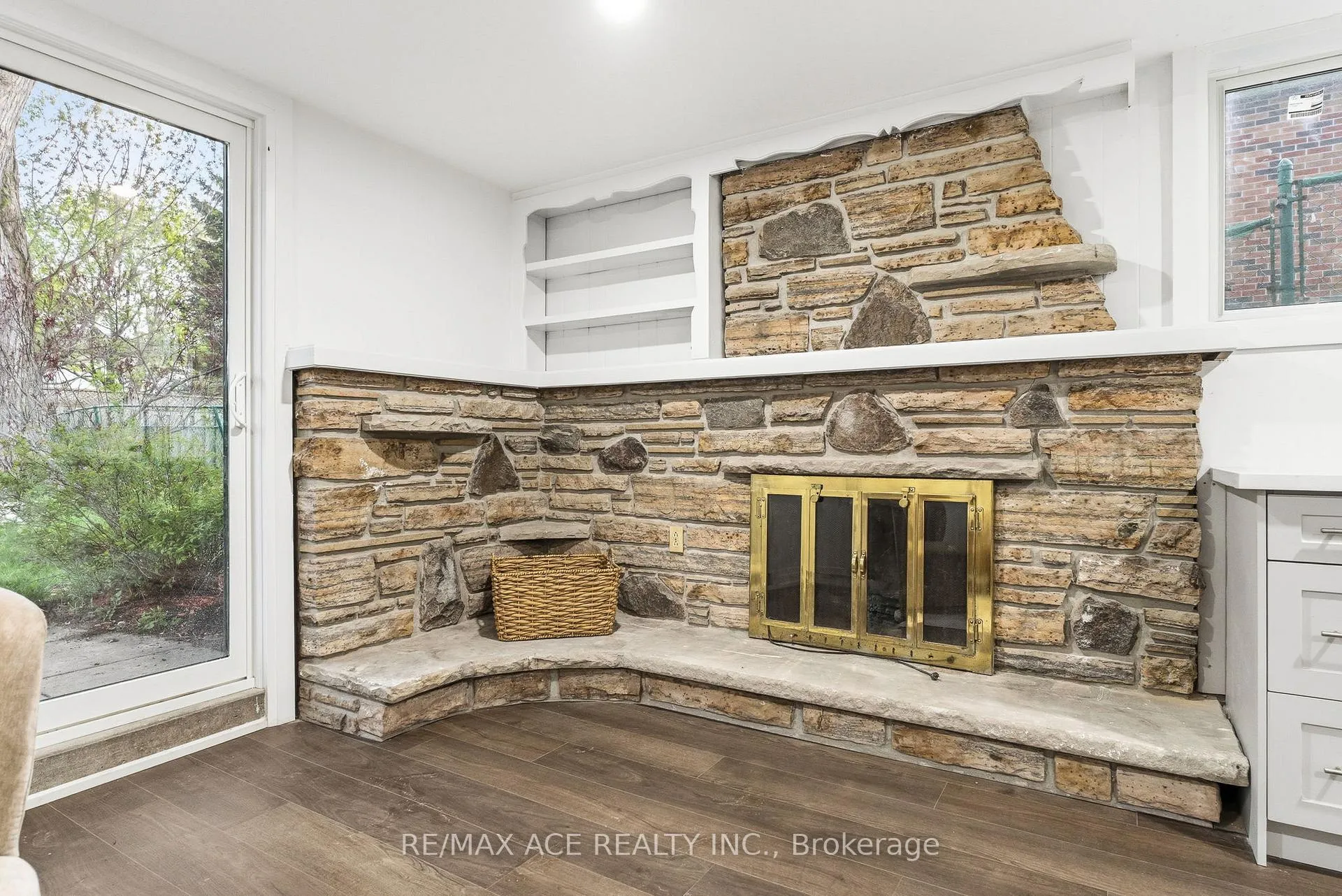 Photo 32 of 399 Lawson Road, Scarborough, Centennial Scarborough — HOMEH