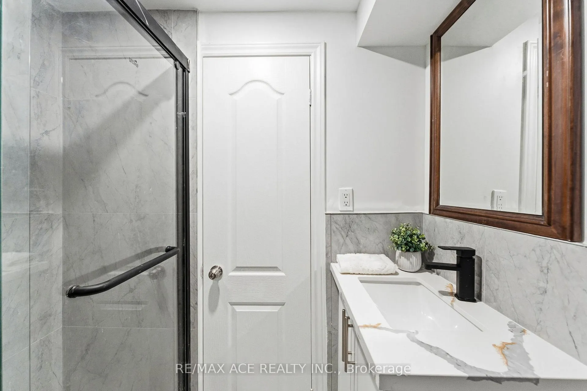 Photo 37 of 399 Lawson Road, Scarborough, Centennial Scarborough — HOMEH