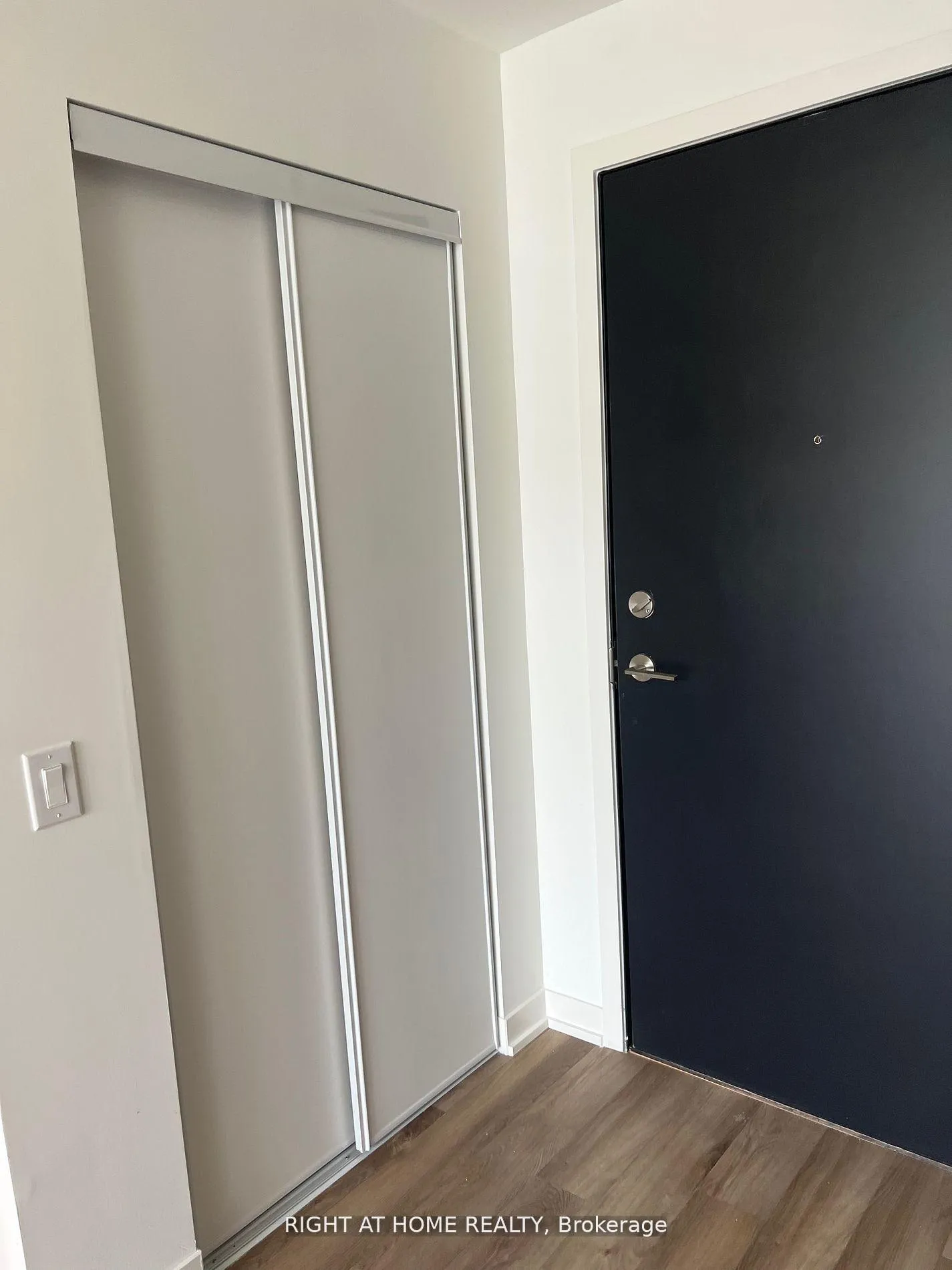 Photo 4 of Unit 1004, 1808 St.Clair Avenue W, Toronto, Weston-Pellam Park — HOMEH