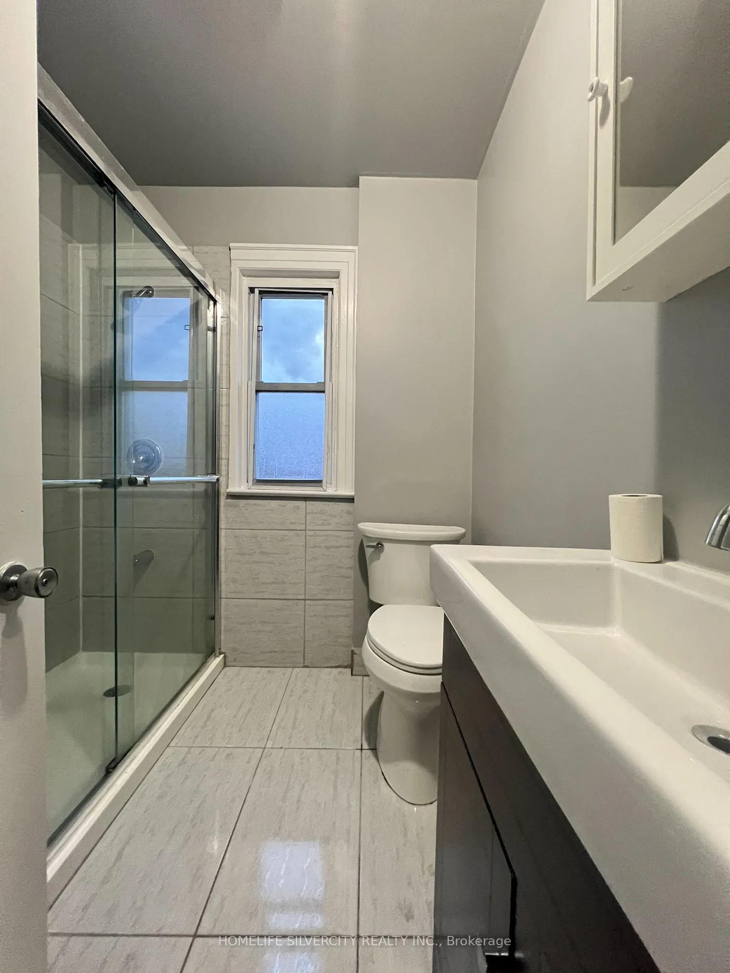 Photo 3 of 6352 Taylor Street, Niagara Falls, Stamford — HOMEH
