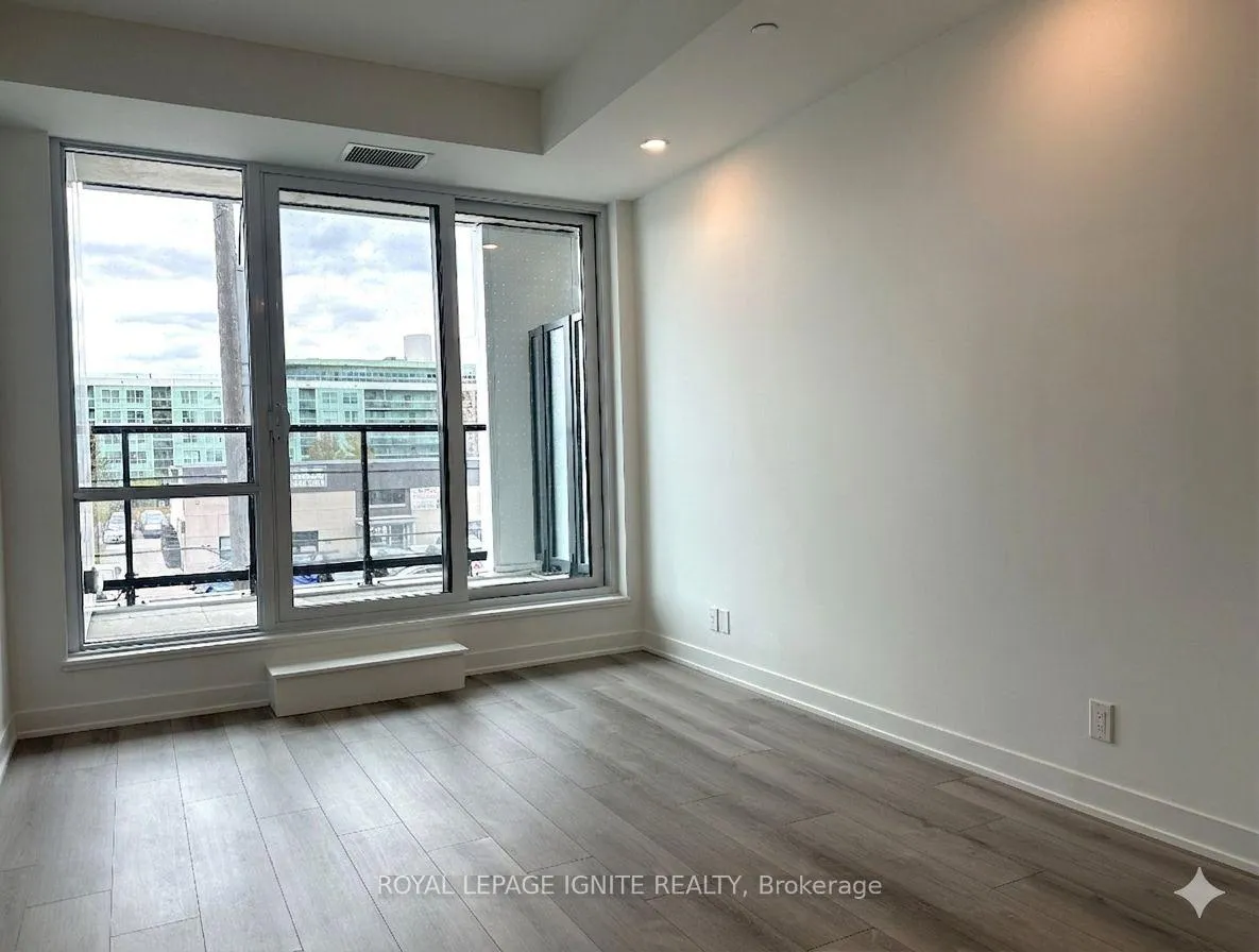 Photo 6 of Unit 214, 20 Deans Drive, Scarborough, Clairlea-Birchmount — HOMEH