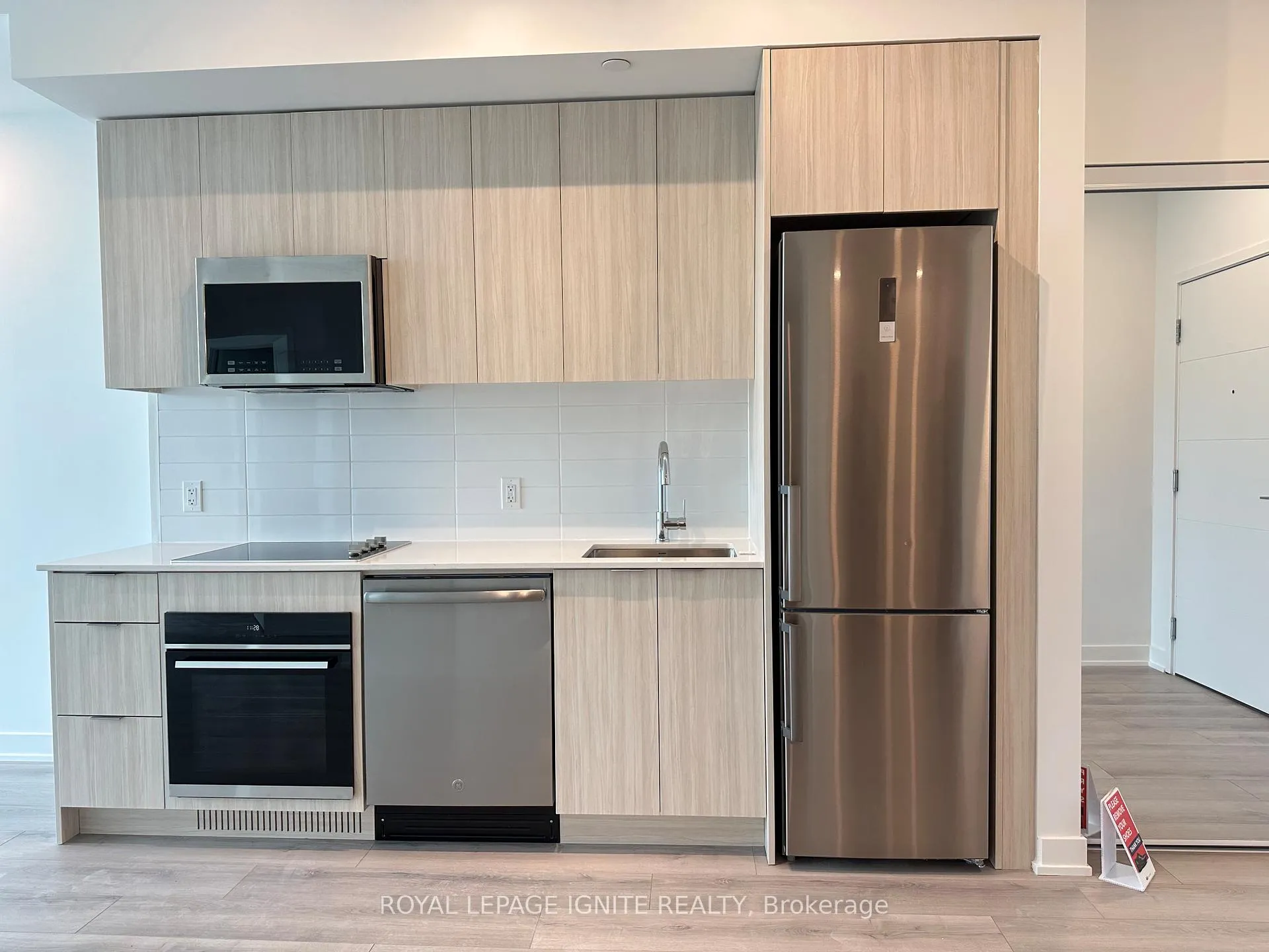 Photo 7 of Unit 214, 20 Deans Drive, Scarborough, Clairlea-Birchmount — HOMEH