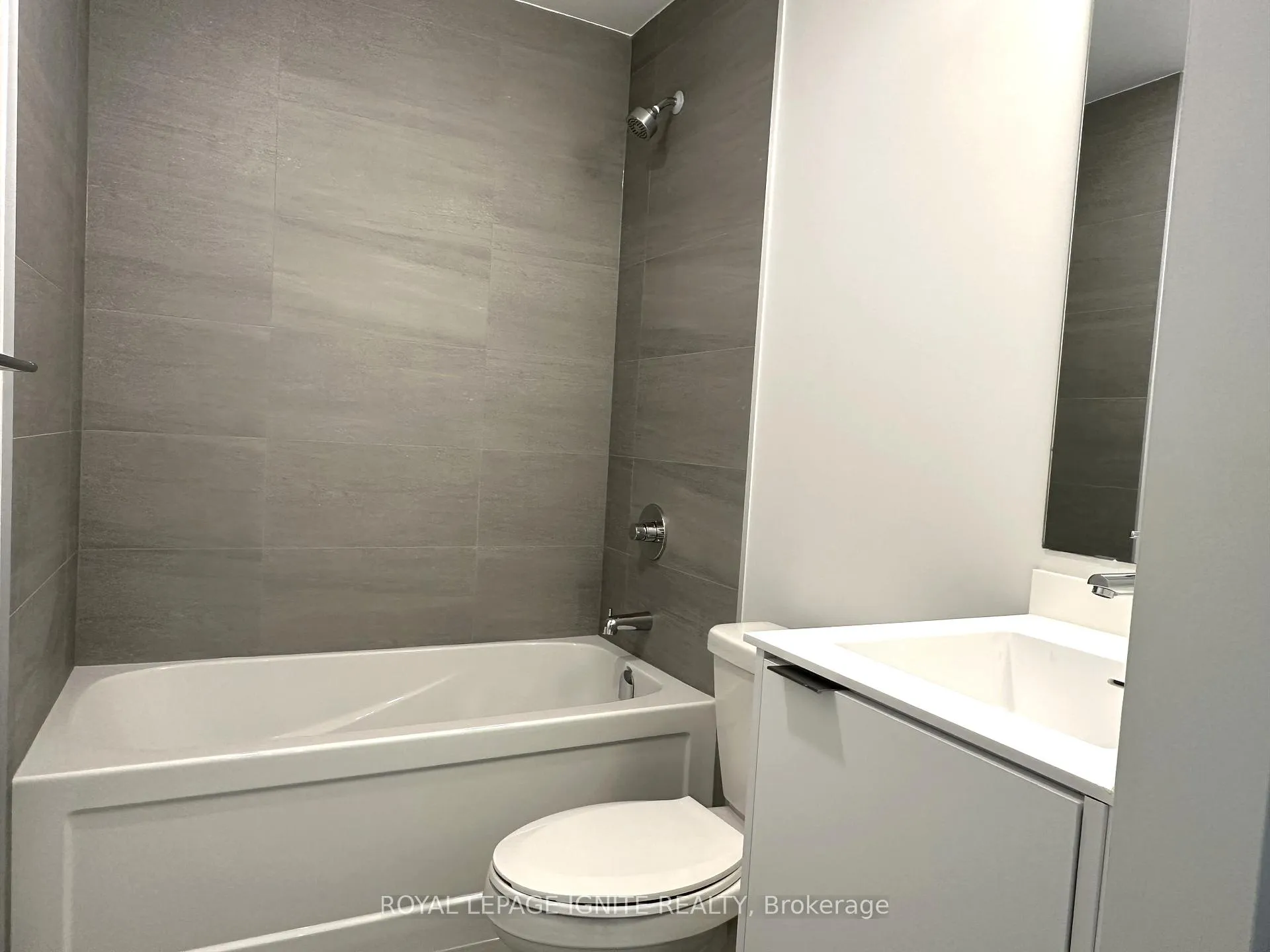 Photo 14 of Unit 214, 20 Deans Drive, Scarborough, Clairlea-Birchmount — HOMEH