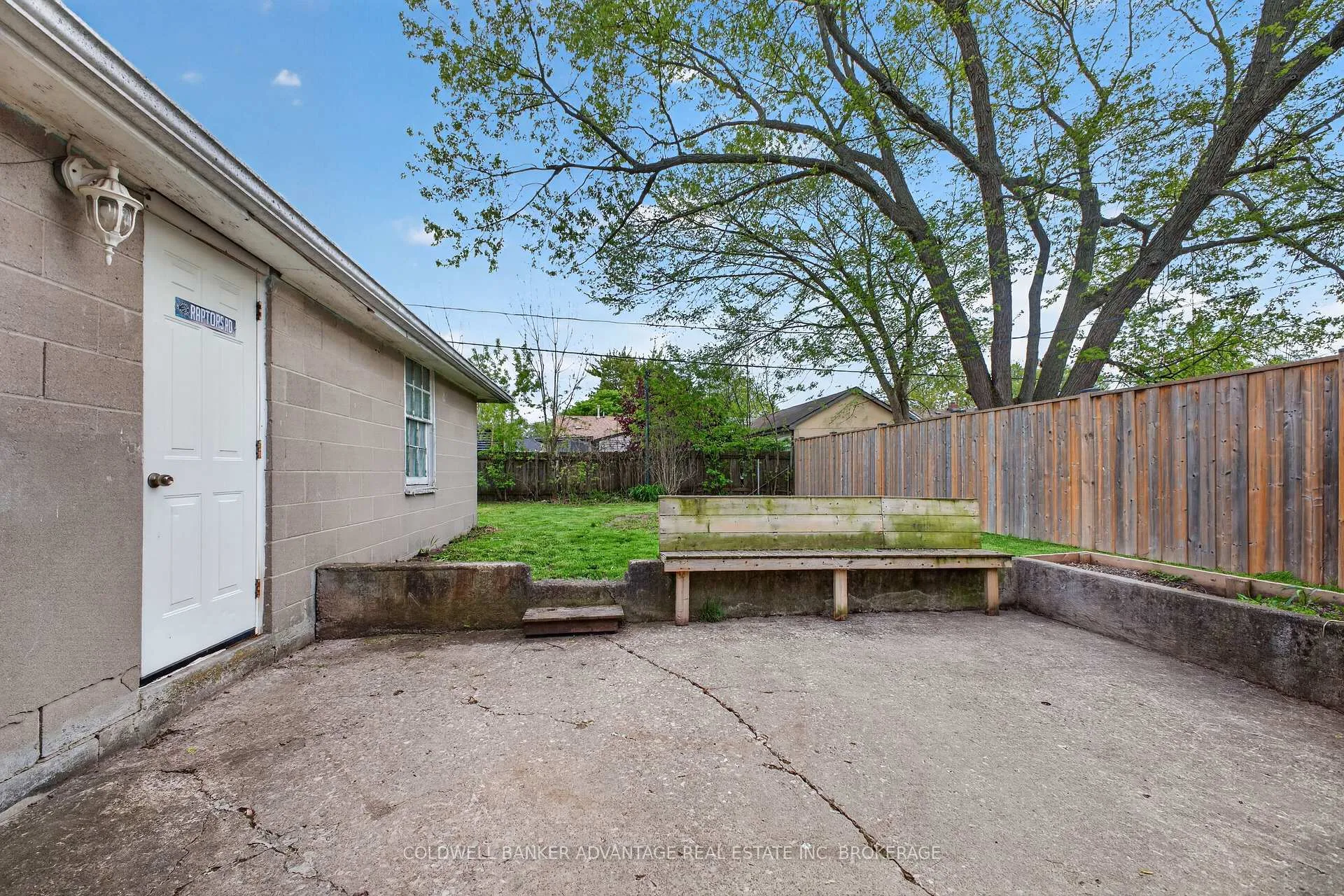 Photo 6 of 397 Navy Street, Welland, Lincoln/Crowland — HOMEH