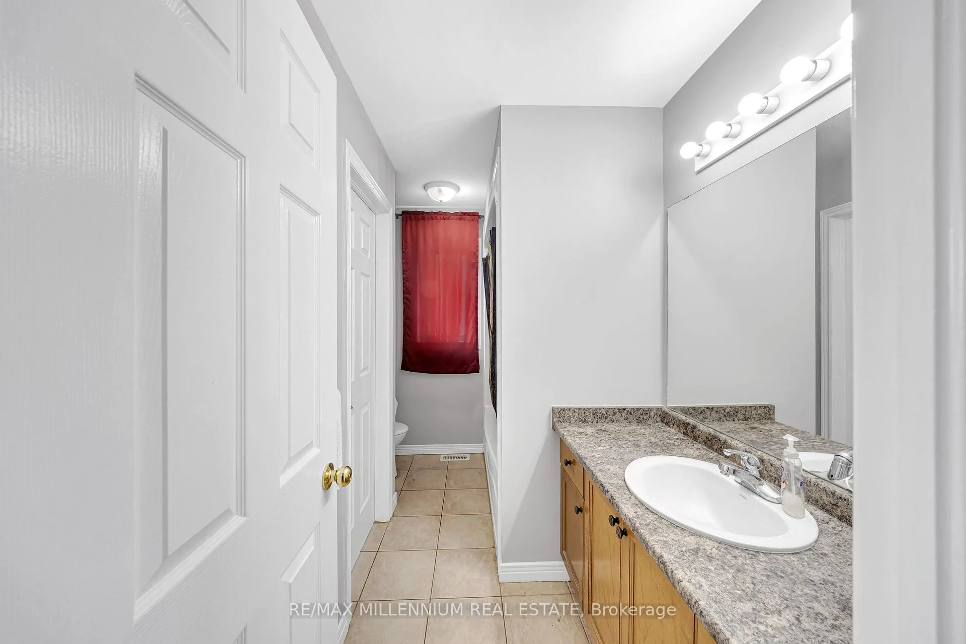 Photo 14 of 8 Bates Avenue, Hamilton, Hannon — HOMEH