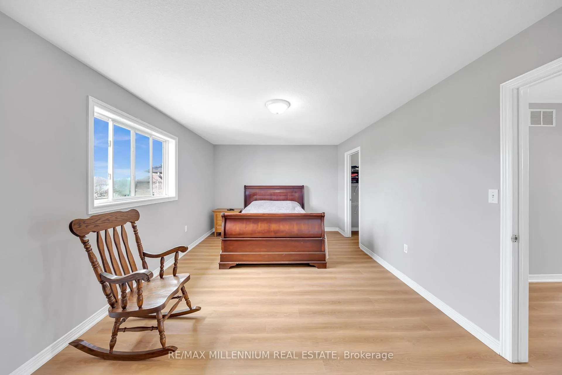 Photo 15 of 8 Bates Avenue, Hamilton, Hannon — HOMEH