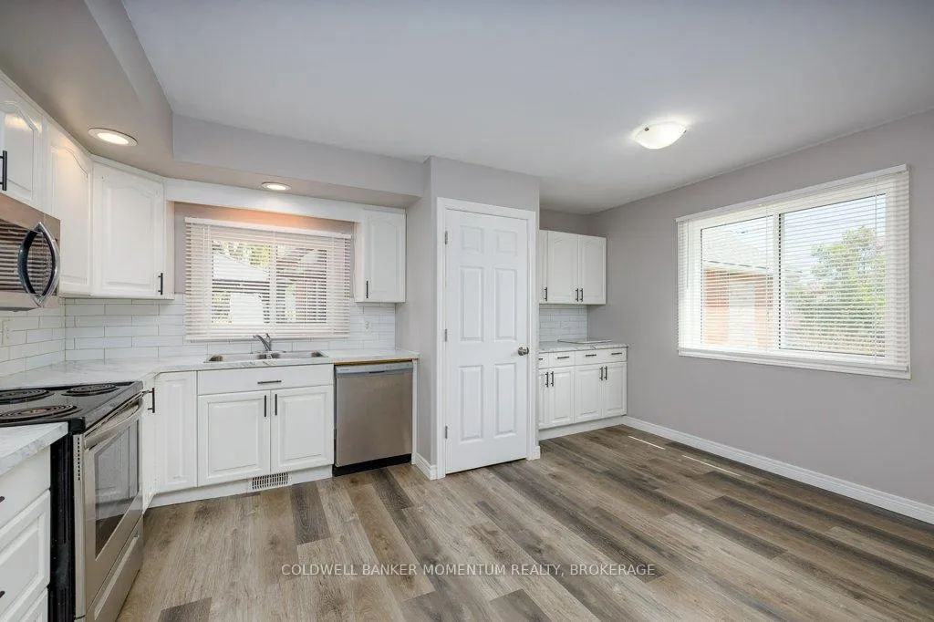Photo 11 of 15 Concord Avenue, St. Catharines, Facer — HOMEH