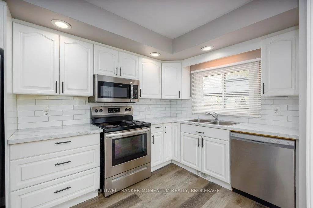 Photo 14 of 15 Concord Avenue, St. Catharines, Facer — HOMEH