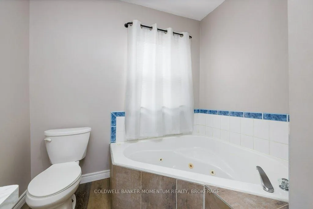 Photo 17 of 15 Concord Avenue, St. Catharines, Facer — HOMEH