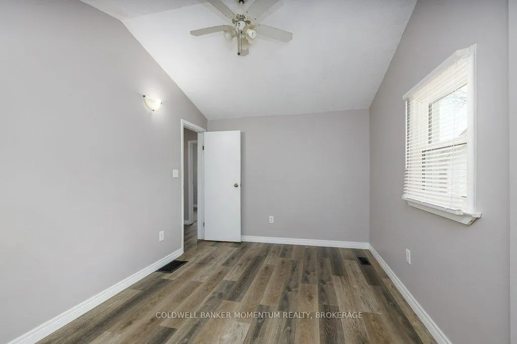 Photo 19 of 15 Concord Avenue, St. Catharines, Facer — HOMEH