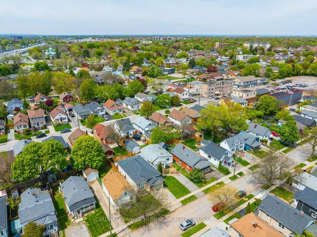 Photo 29 of 15 Concord Avenue, St. Catharines, Facer — HOMEH