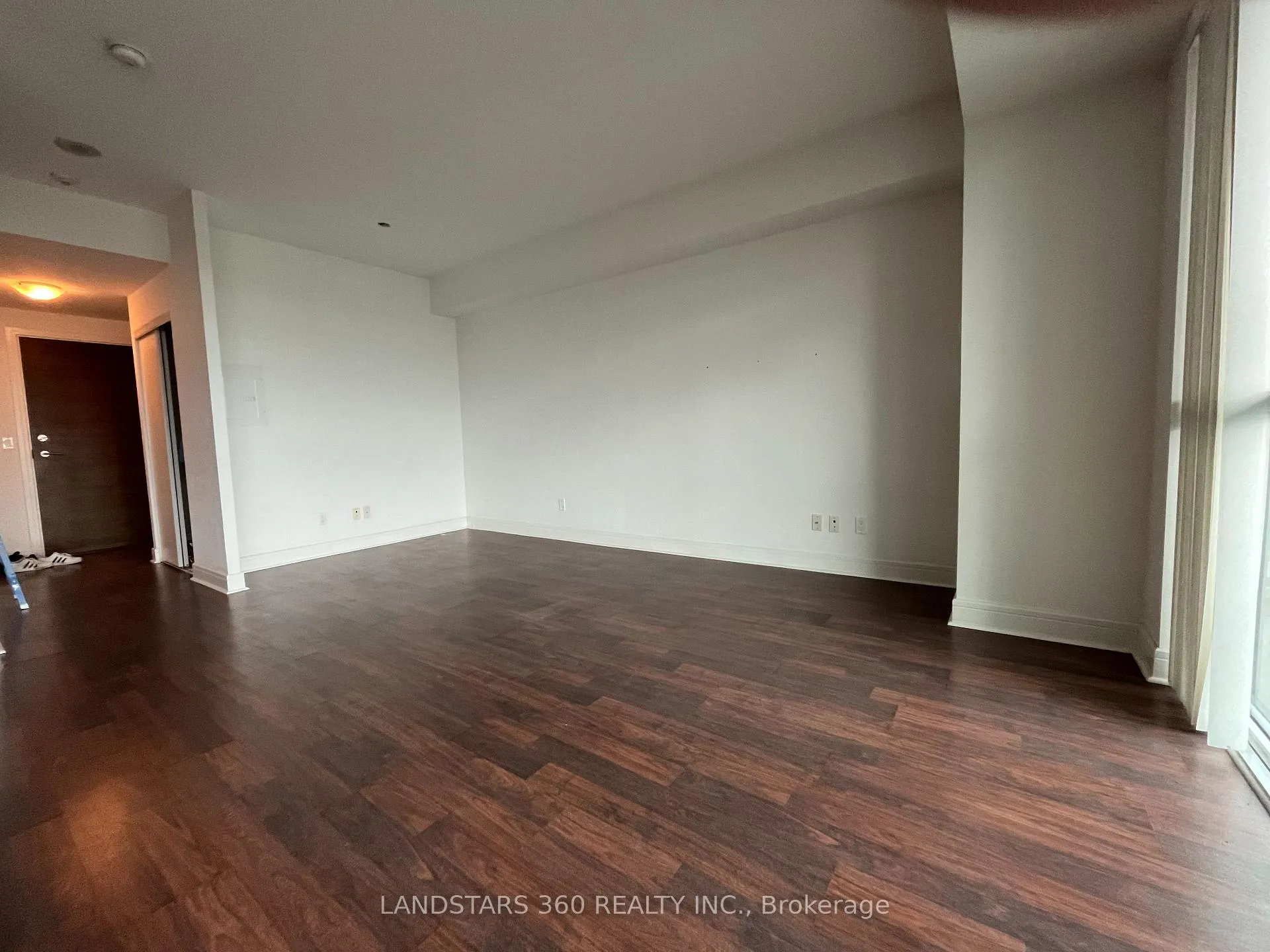 Photo 7 of Unit 1026, 35 Brian Peck Crescent, Toronto, Thorncliffe Park — HOMEH