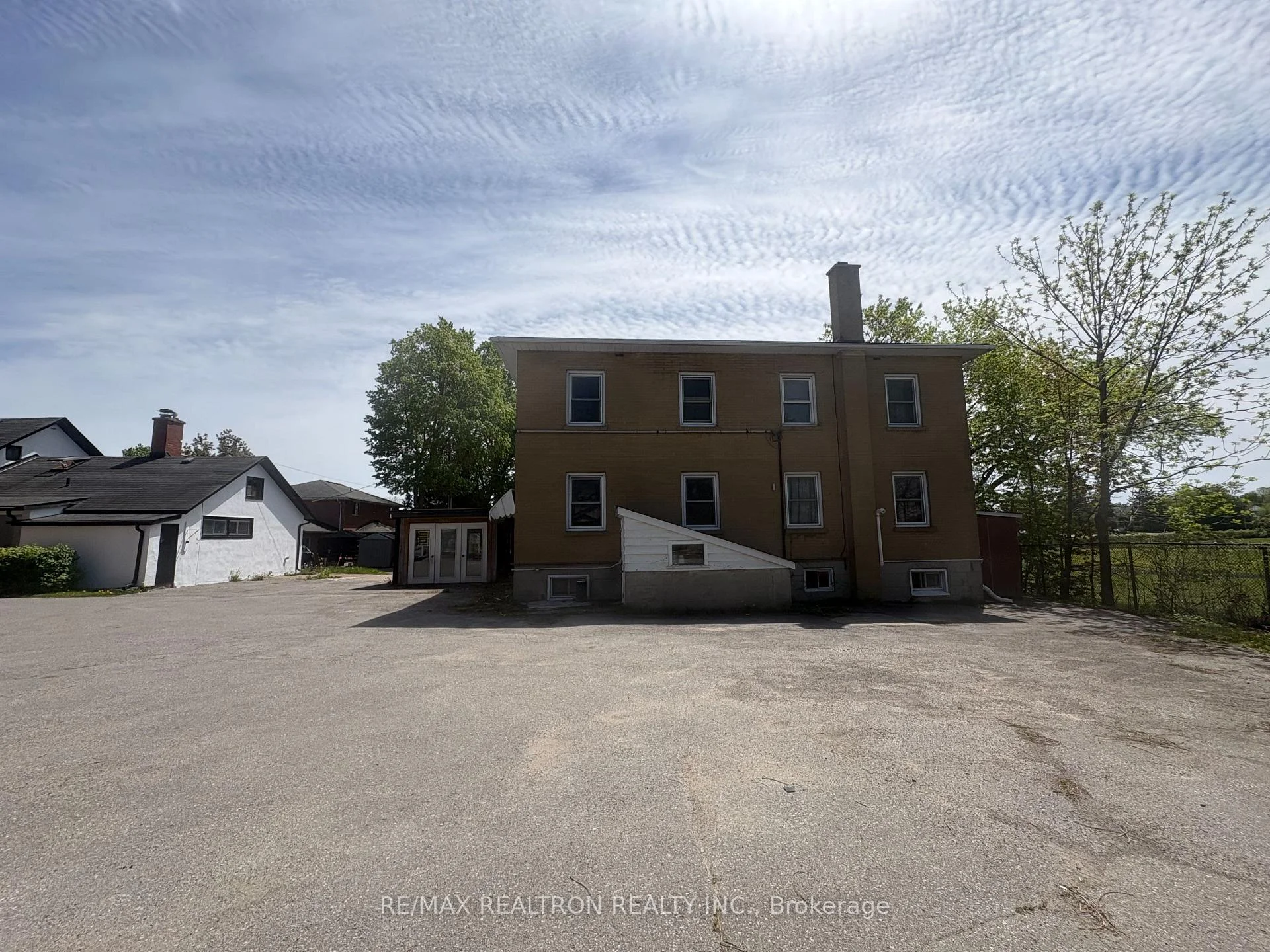 Photo 4 of 188 Henry Street, Quinte West, Trenton Ward — HOMEH