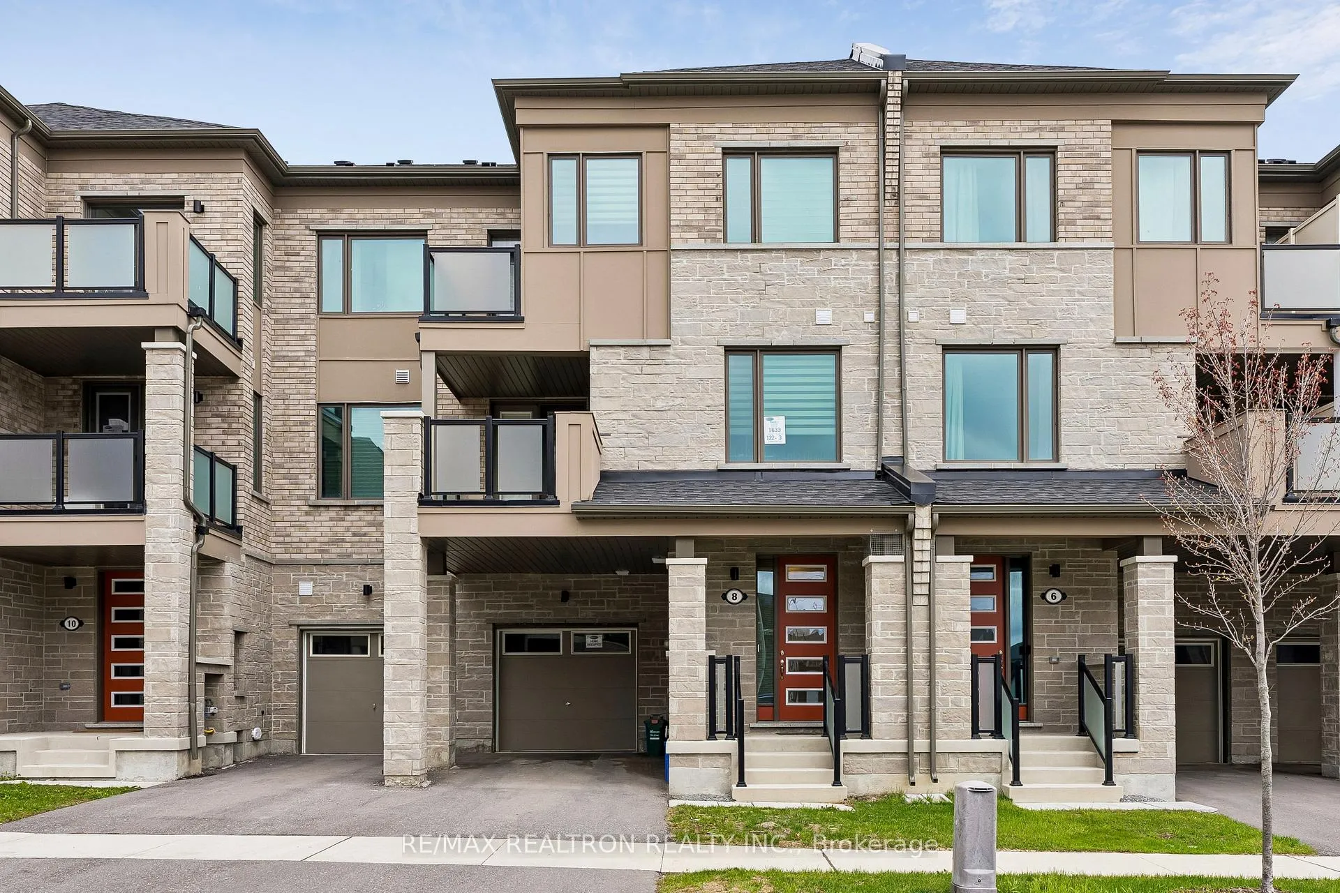 Photo 1 of 8 Thomas Frisby Jr Crescent, Markham, Victoria Square — HOMEH