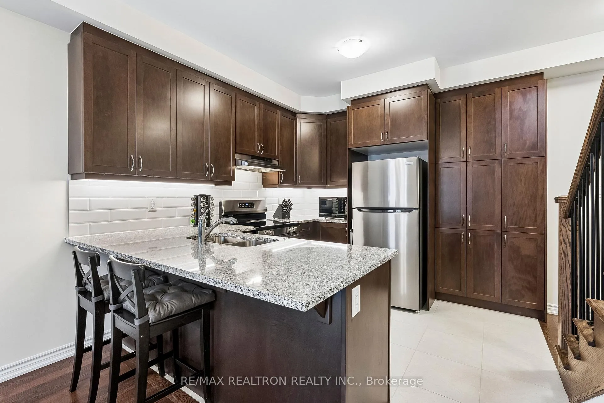 Photo 17 of 8 Thomas Frisby Jr Crescent, Markham, Victoria Square — HOMEH