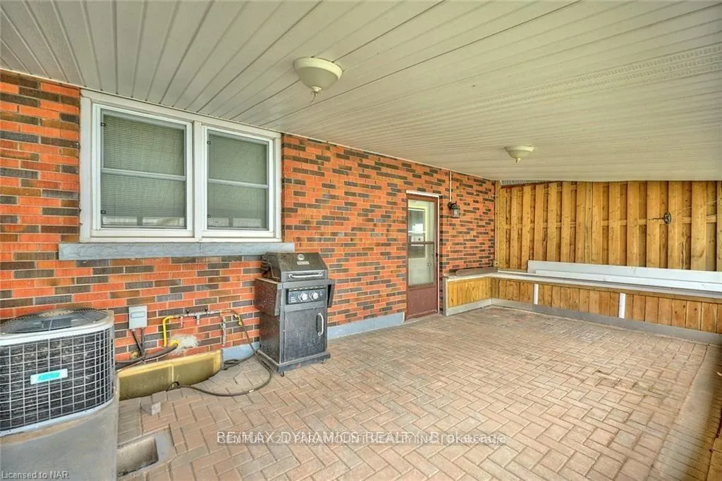 Photo 11 of 6299 Murray Street, Niagara Falls, Dorchester — HOMEH