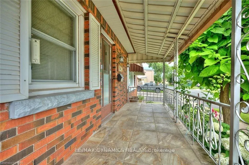 Photo 12 of 6299 Murray Street, Niagara Falls, Dorchester — HOMEH