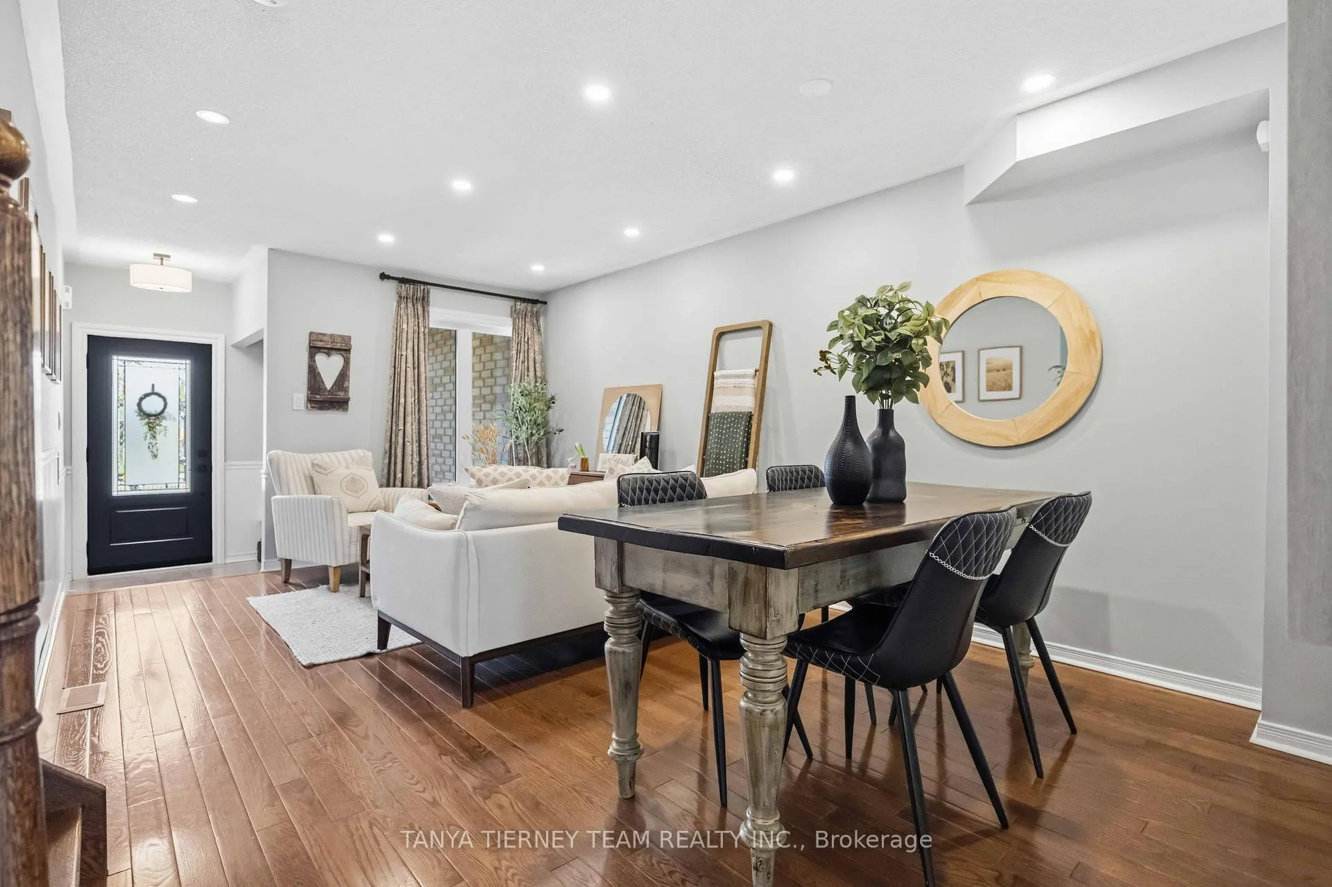 Photo 7 of 156 Shrewsbury Drive, Whitby, Brooklin — HOMEH