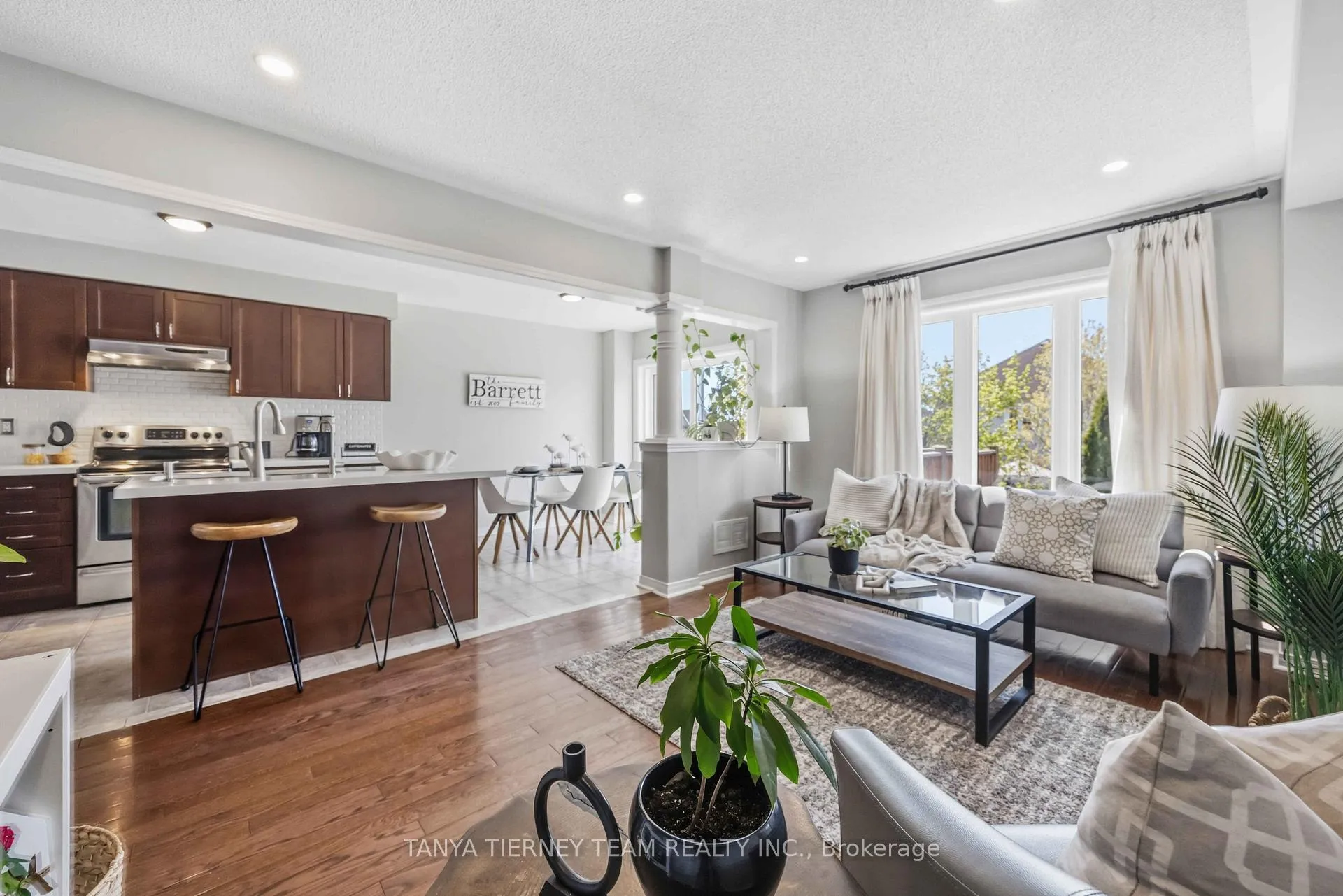 Photo 14 of 156 Shrewsbury Drive, Whitby, Brooklin — HOMEH