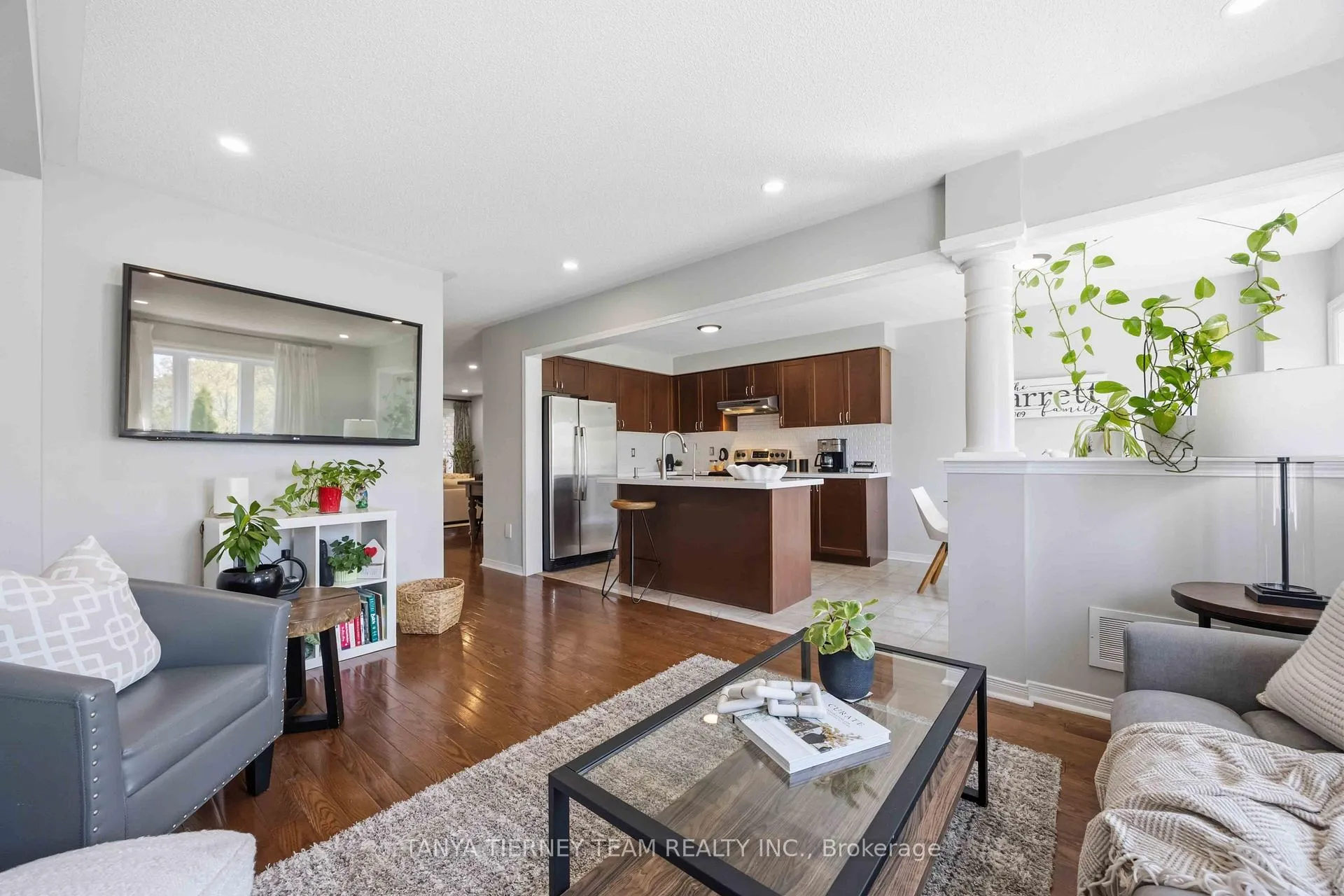 Photo 15 of 156 Shrewsbury Drive, Whitby, Brooklin — HOMEH