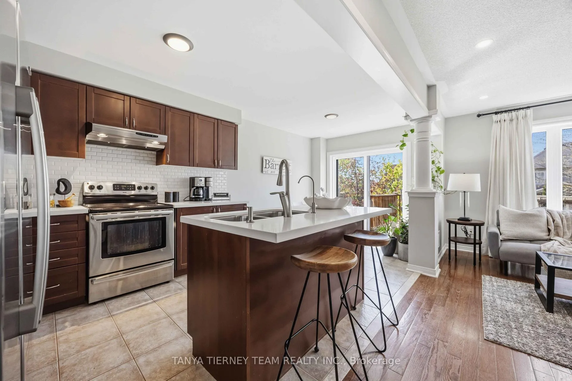 Photo 16 of 156 Shrewsbury Drive, Whitby, Brooklin — HOMEH