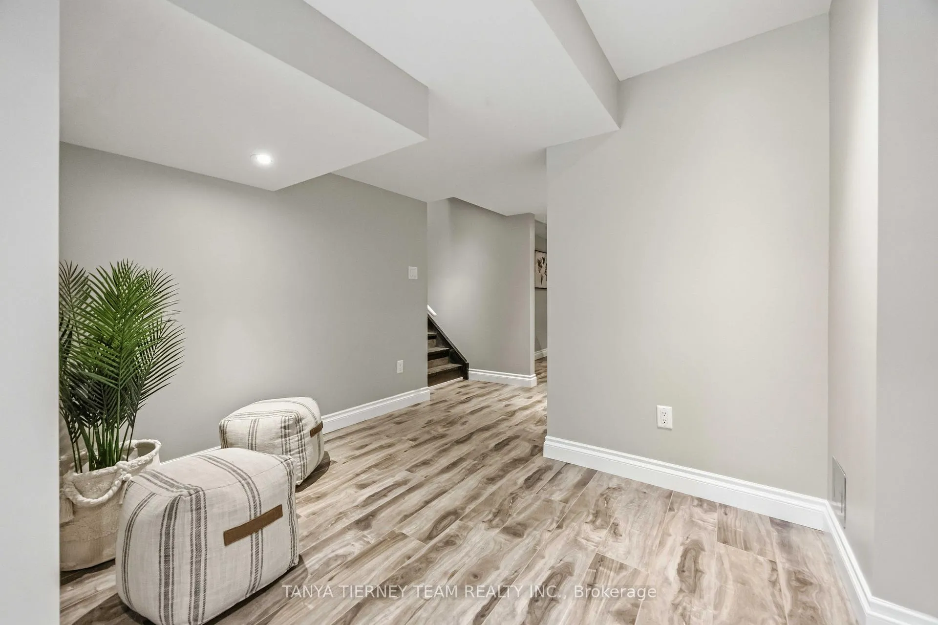 Photo 39 of 156 Shrewsbury Drive, Whitby, Brooklin — HOMEH