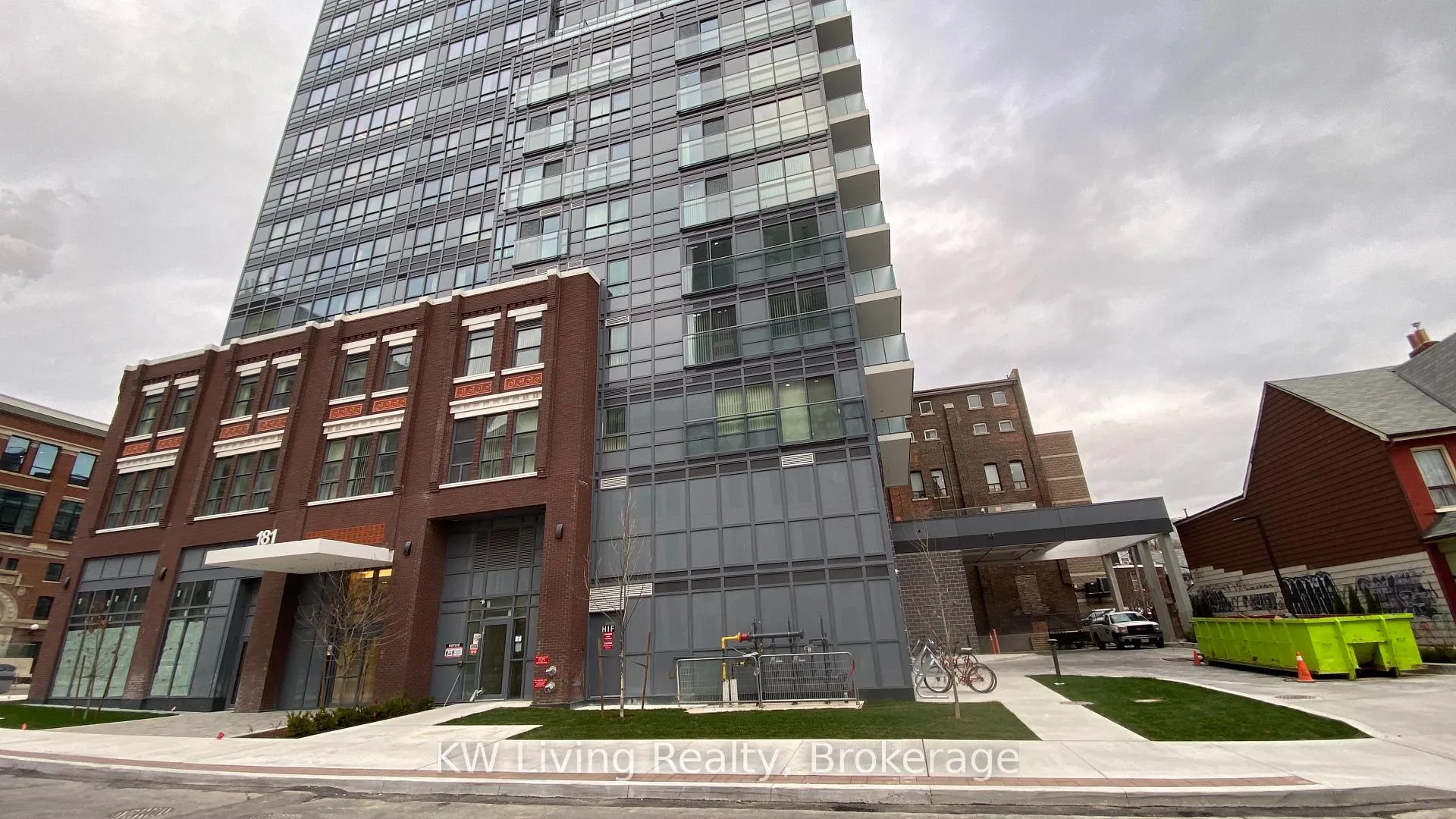 Photo 2 of Unit 1404, 181 Huron Street, Toronto, Kensington-Chinatown — HOMEH