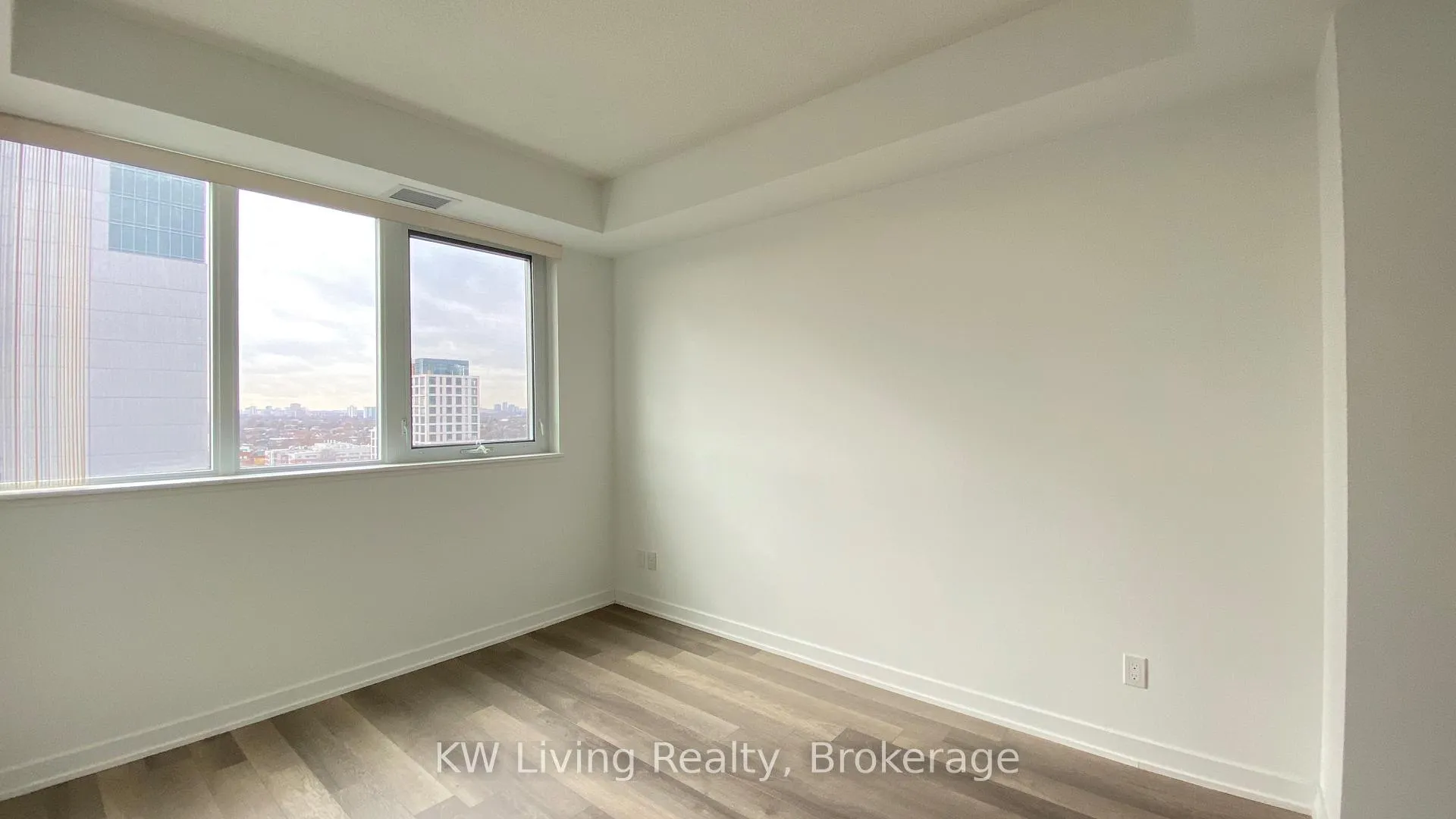 Photo 9 of Unit 1404, 181 Huron Street, Toronto, Kensington-Chinatown — HOMEH