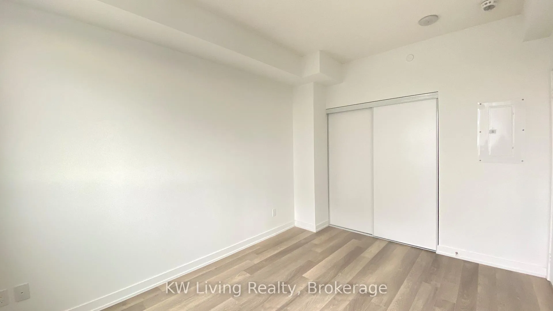 Photo 12 of Unit 1404, 181 Huron Street, Toronto, Kensington-Chinatown — HOMEH