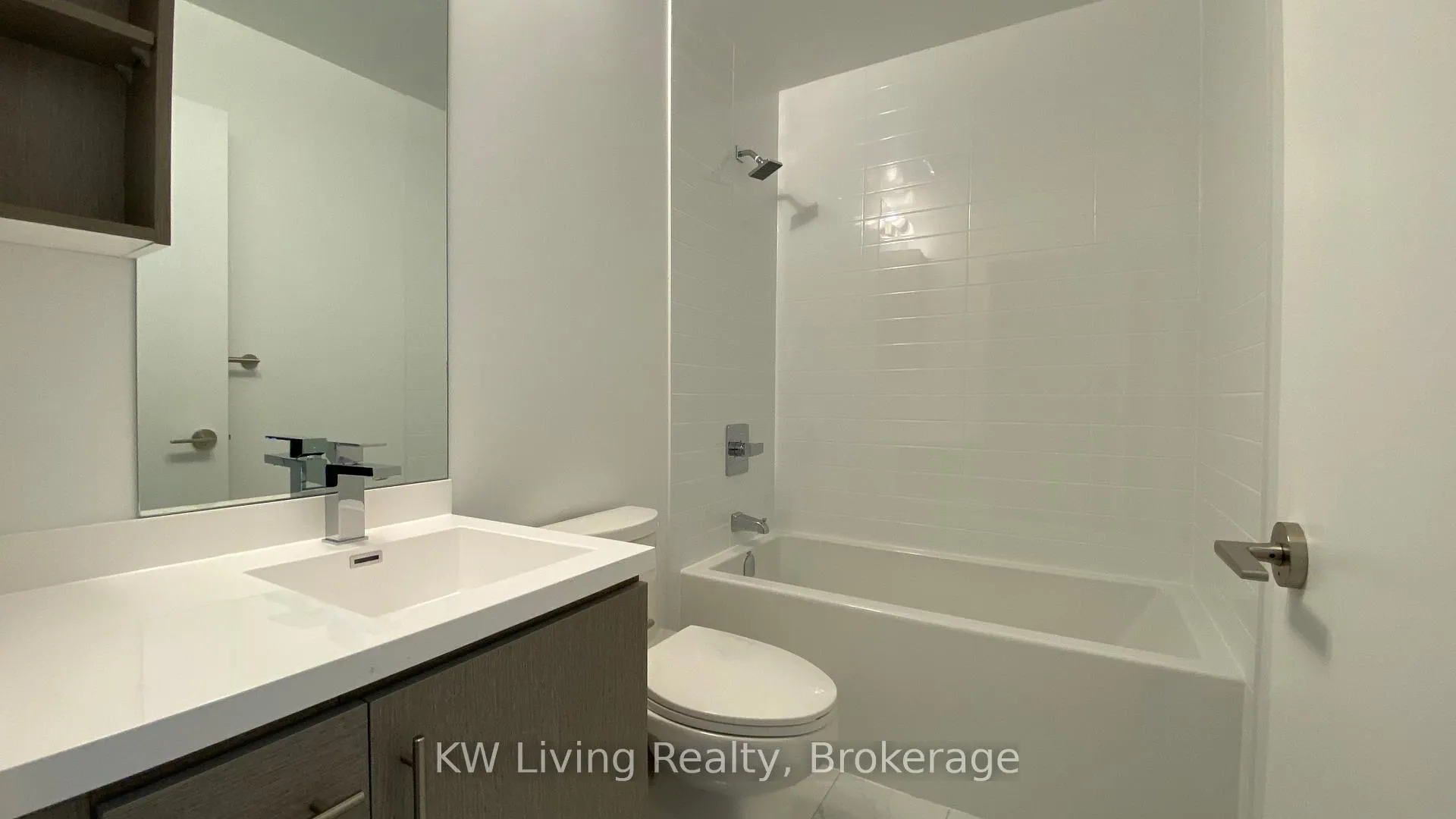 Photo 14 of Unit 1404, 181 Huron Street, Toronto, Kensington-Chinatown — HOMEH