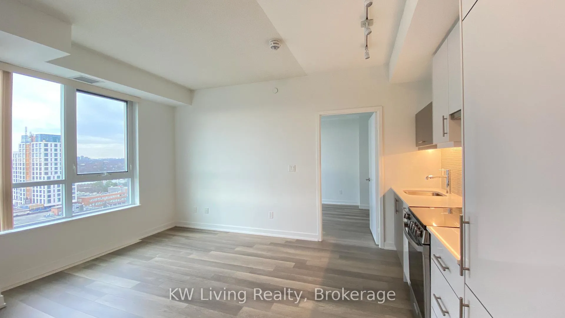 Photo 18 of Unit 1404, 181 Huron Street, Toronto, Kensington-Chinatown — HOMEH