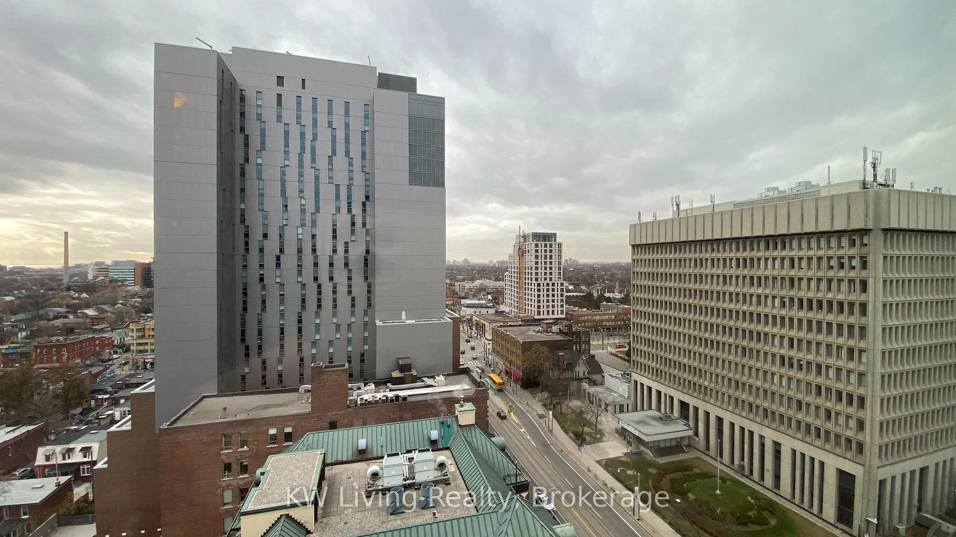 Photo 21 of Unit 1404, 181 Huron Street, Toronto, Kensington-Chinatown — HOMEH