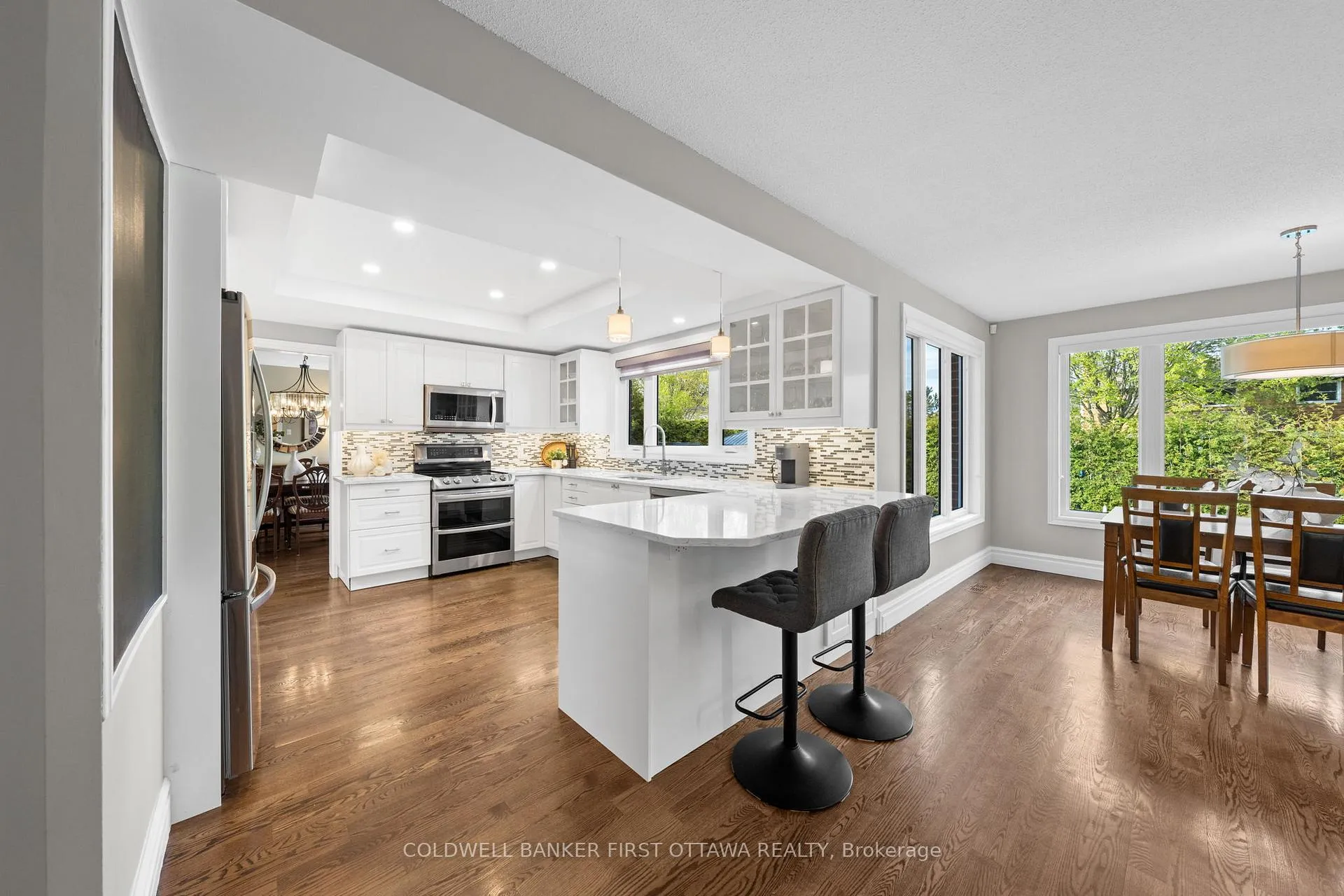 Photo 4 of 42 Hampel Crescent, Ottawa, Stittsville (Central) — HOMEH