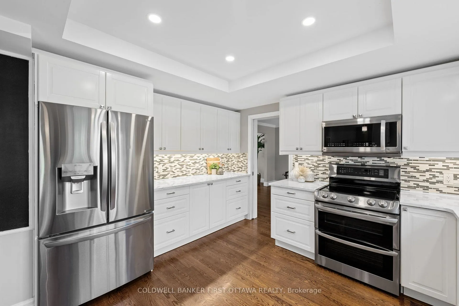 Photo 9 of 42 Hampel Crescent, Ottawa, Stittsville (Central) — HOMEH