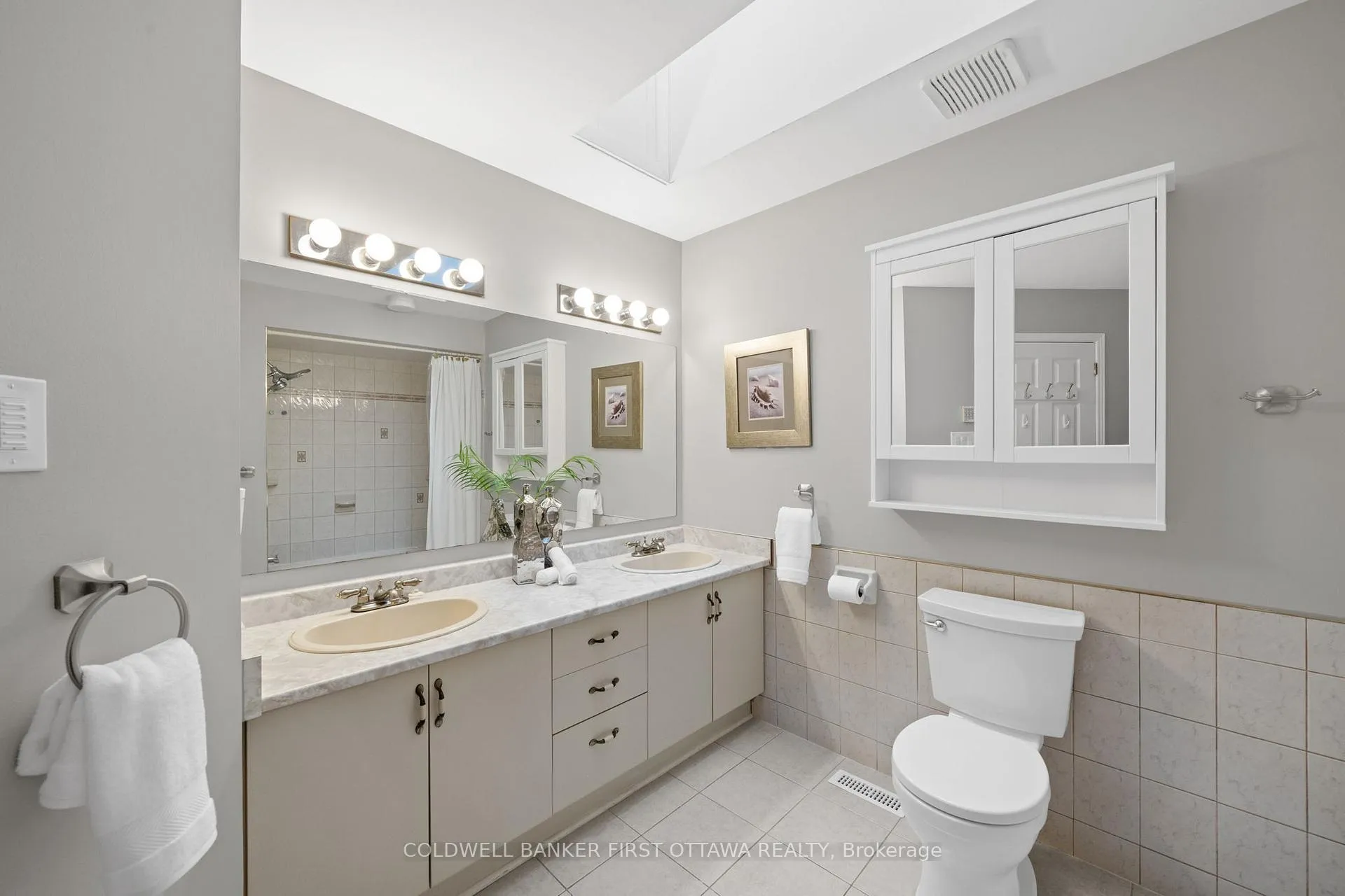 Photo 32 of 42 Hampel Crescent, Ottawa, Stittsville (Central) — HOMEH